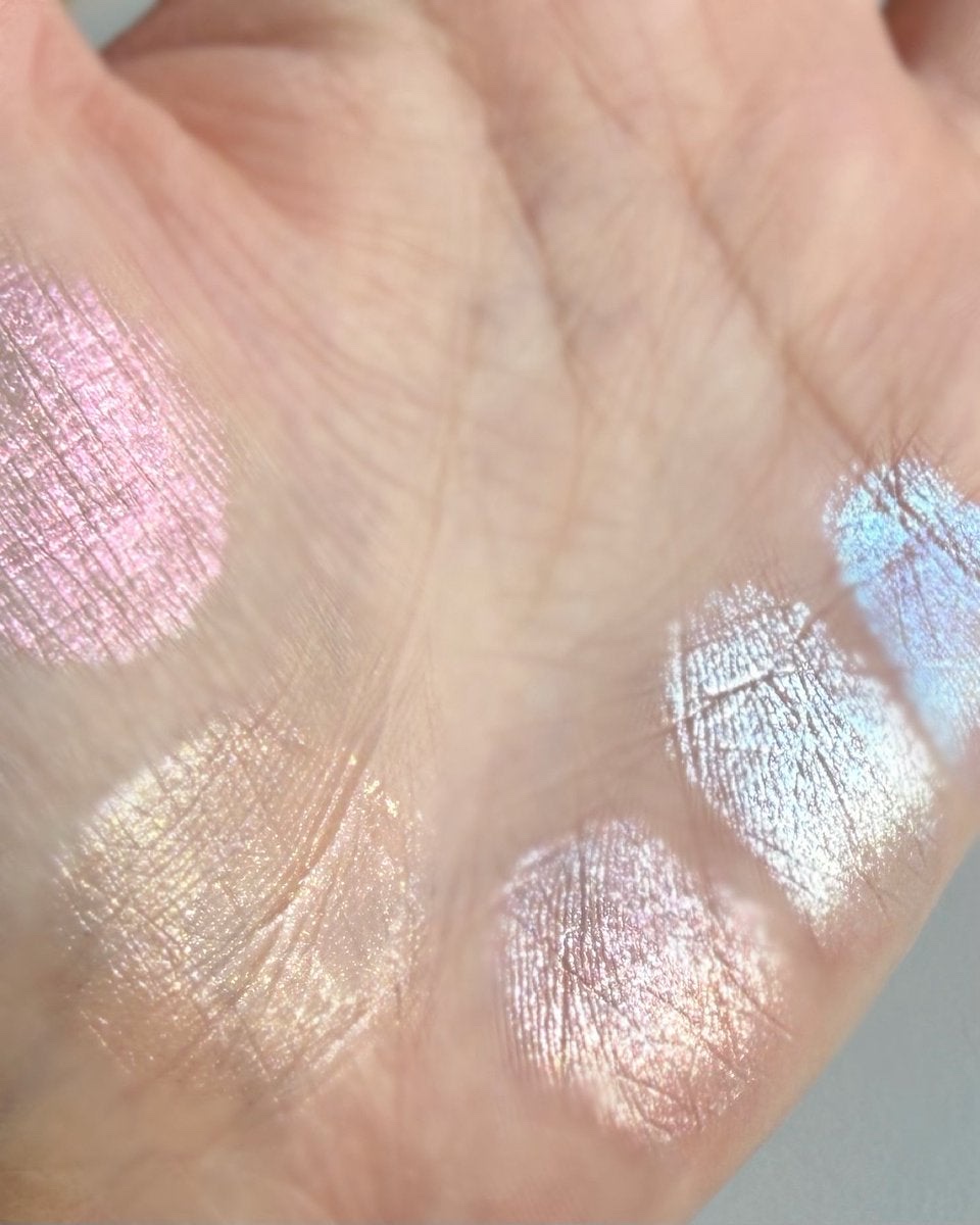 カラーグラム ぷるんジェリービームスティック/Colorgram/グリッターを使ったクチコミ（2枚目）