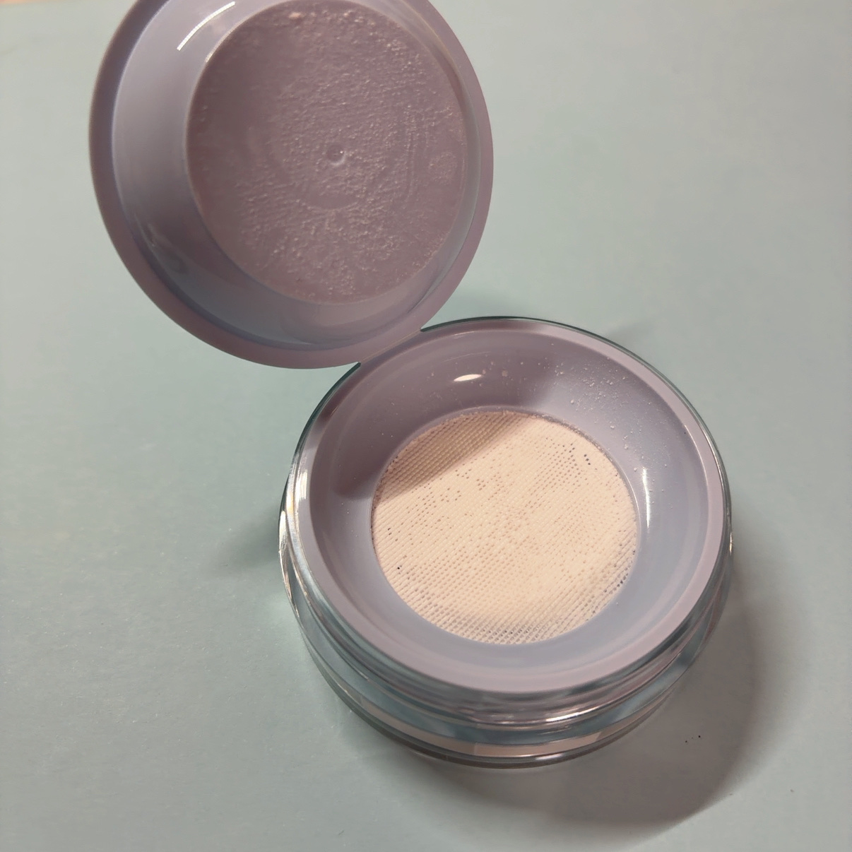 トランスルーセントセットエッセンシャルパウダー/TFIT/ルースパウダーを使ったクチコミ（2枚目）