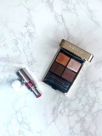 YSL ラブシャイン キャンディグレーズ/YVES SAINT LAURENT BEAUTE/口紅を使ったクチコミ(2枚目)