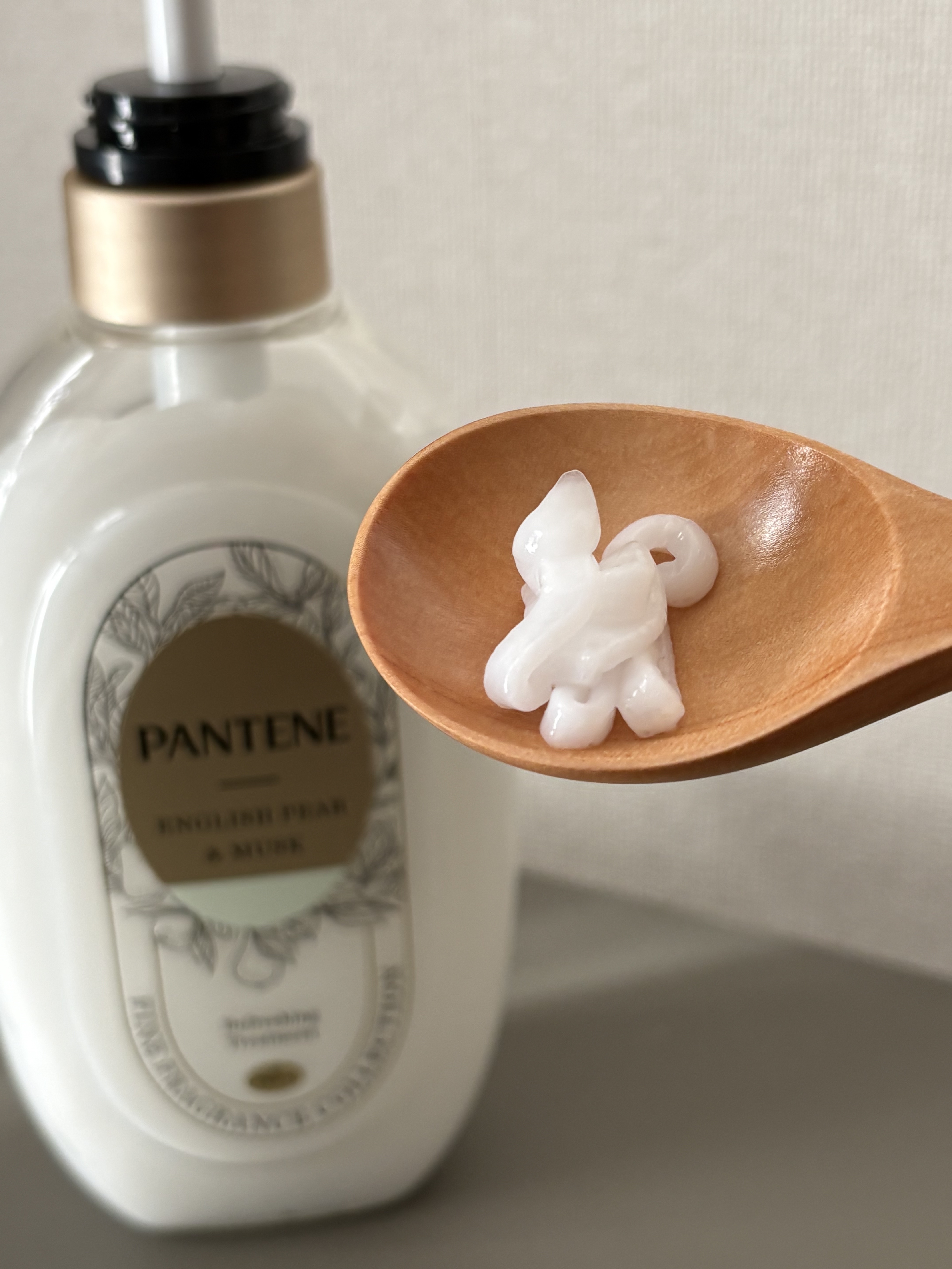 ファインフレグランスコレクション イングリッシュペアー＆ムスクの香り リフレッシングシャンプー/トリートメント/パンテーン/市販シャンプーを使ったクチコミ（3枚目）