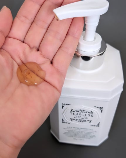 パフュームボディソープ リリィムスクホワイトティー/TEABLESS/ボディソープを使ったクチコミ(2枚目)