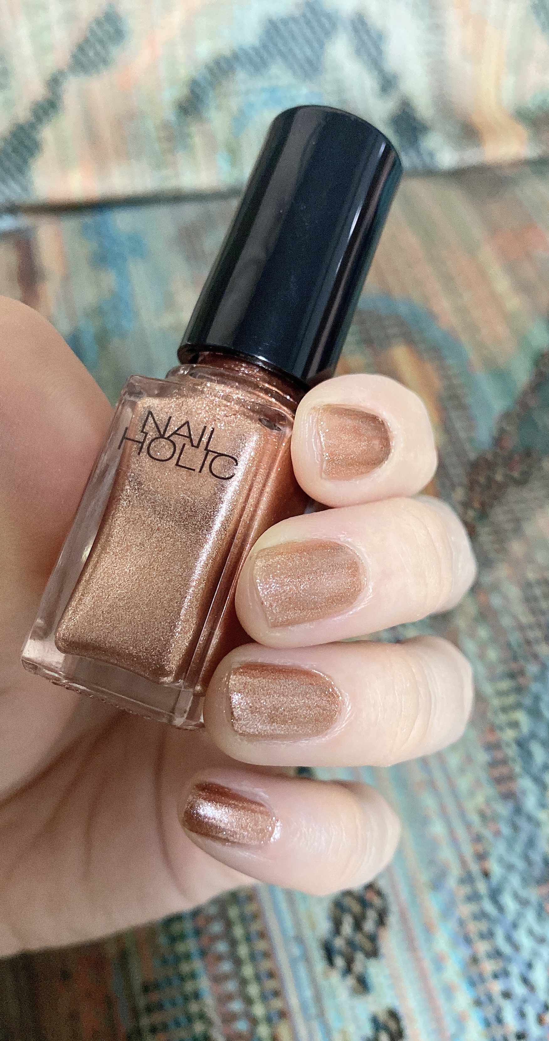 あみあみのクチコミ「久しぶりにセルフネイルをしたのですが、ネイルホリック アートネイルとっても良かったです‼︎

.....」（1枚目）