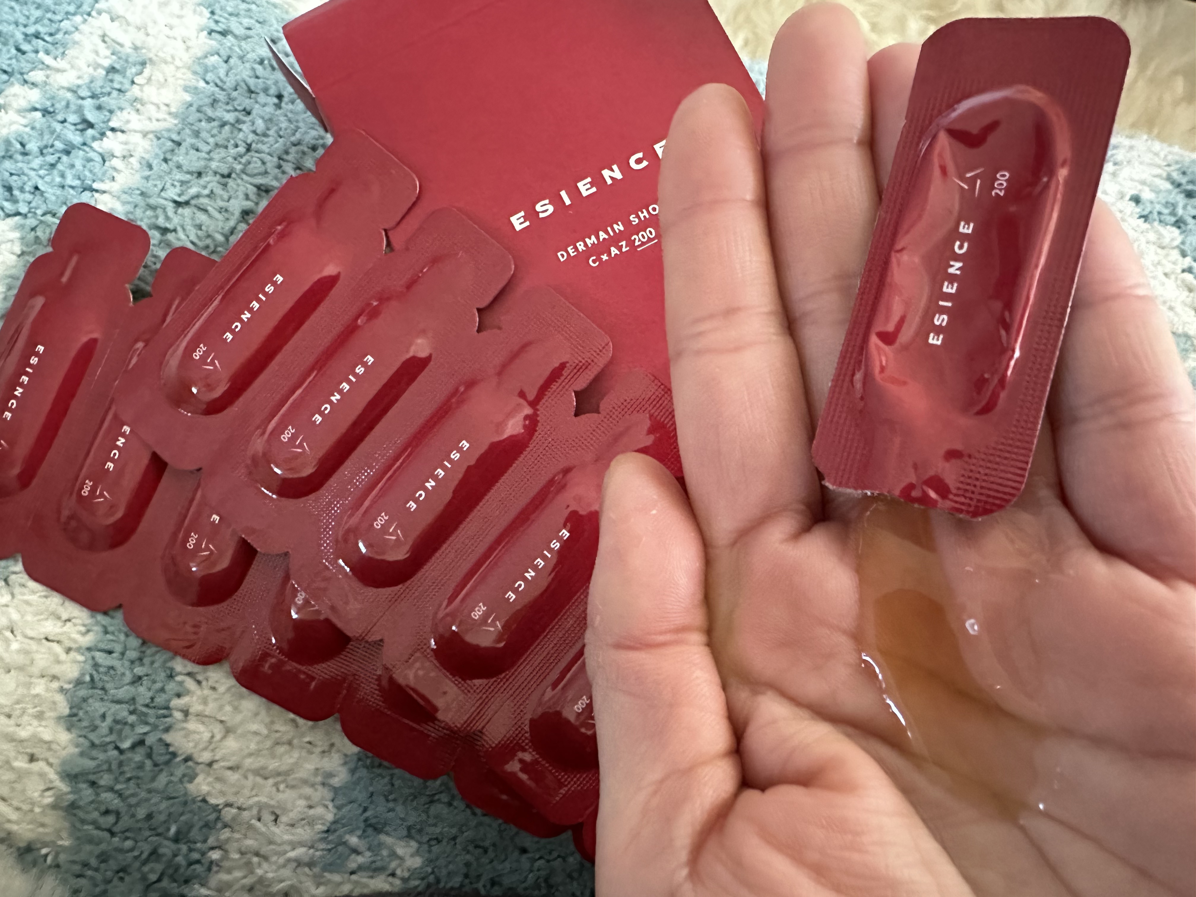 C×AZ ダーマインショット200/ESIENCE/美容液を使ったクチコミ（1枚目）