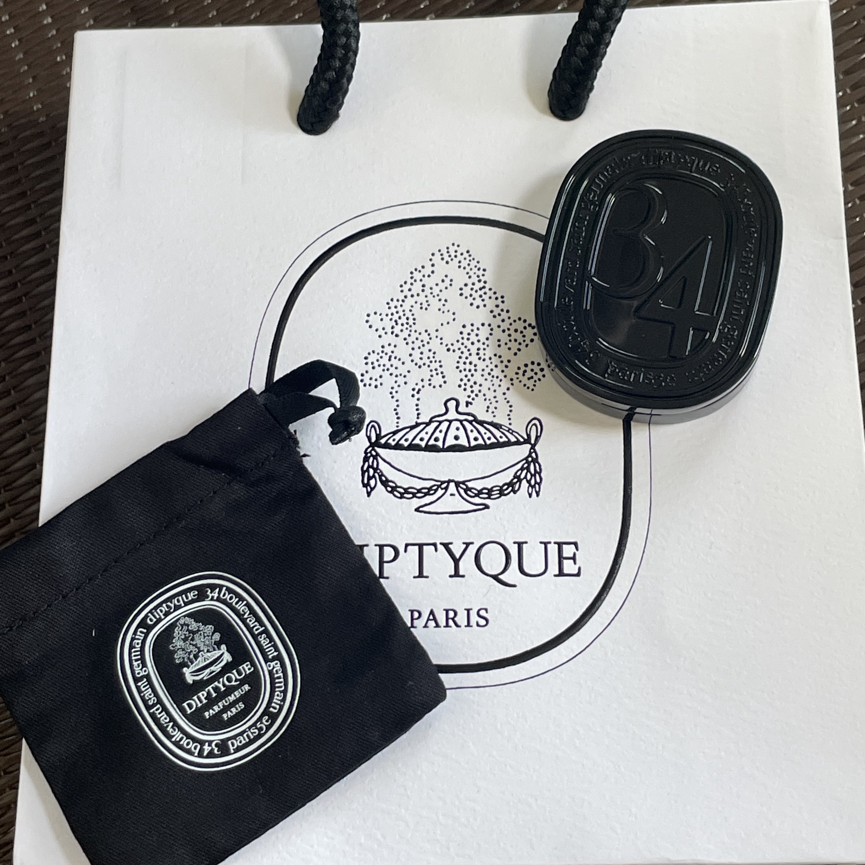 ソリッド パフューム サンジェルマン34/diptyque/練り香水を使ったクチコミ（2枚目）