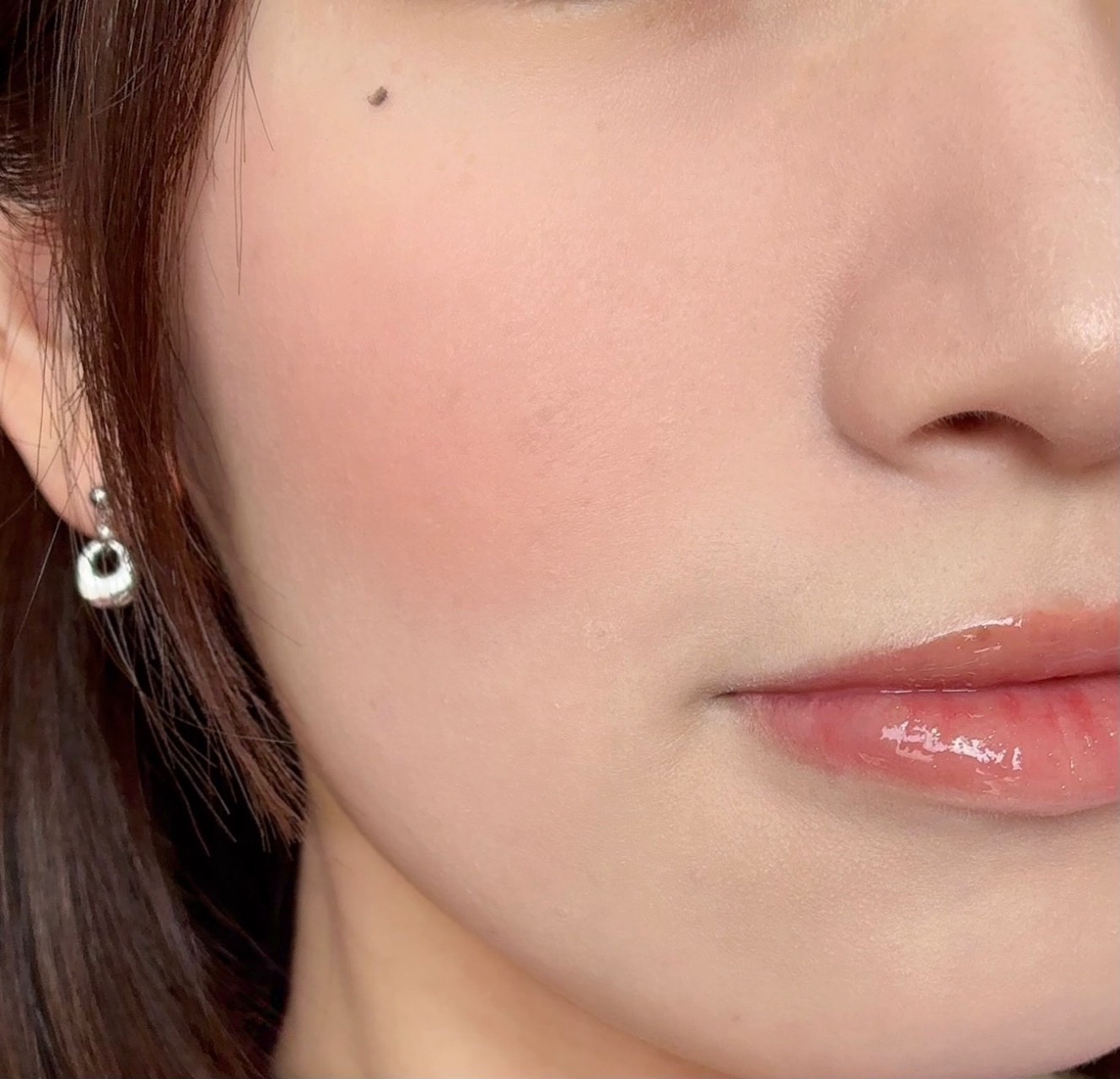 フォギーヴェールブラッシャー/SELVE/パウダーチークを使ったクチコミ（3枚目）