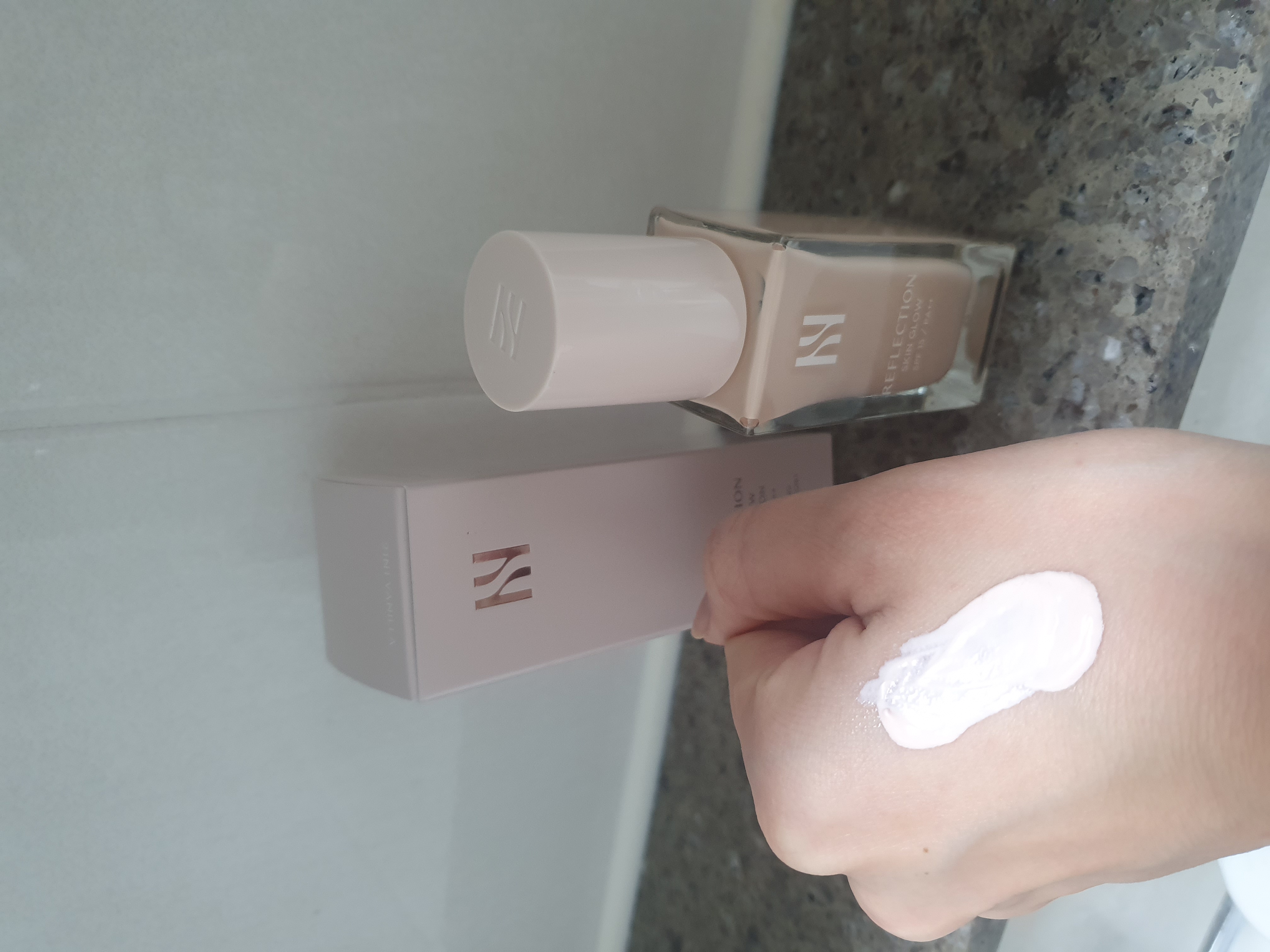 ブースティングベースUVプロテクター/HERA/化粧下地を使ったクチコミ（2枚目）