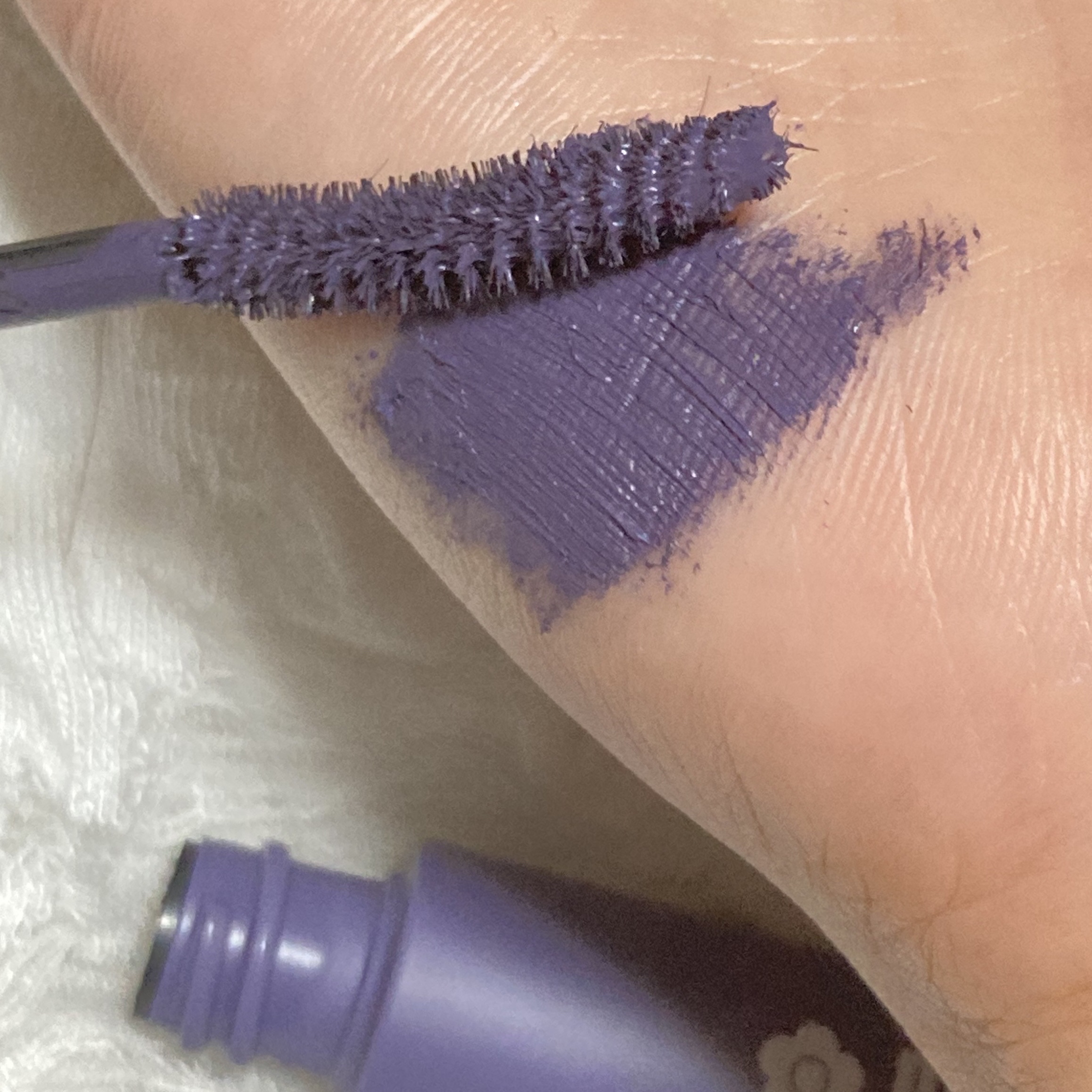 カラー マスカラ/DAISY DOLL by MARY QUANT/マスカラを使ったクチコミ（2枚目）