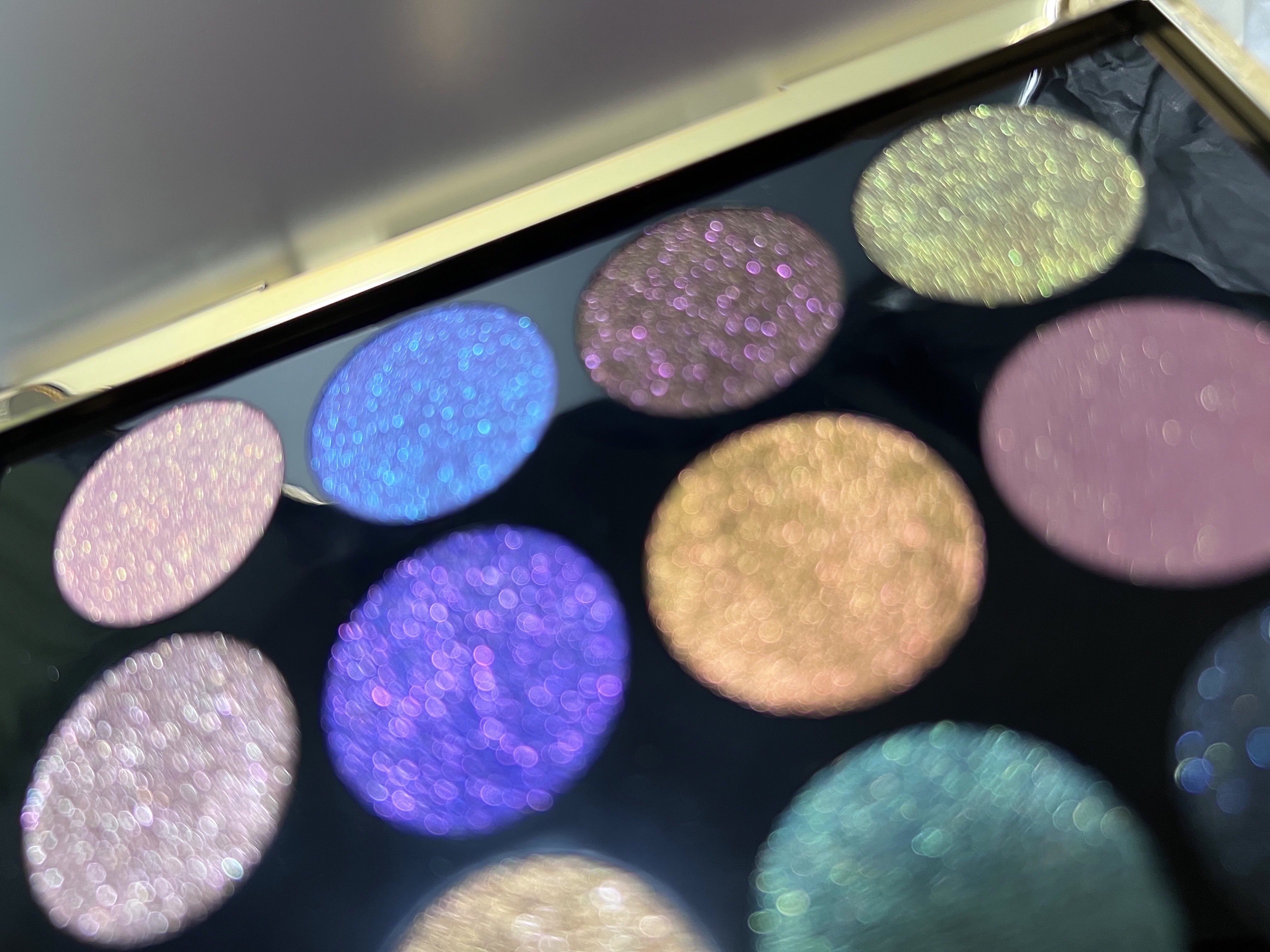 Gilded Nirvana: Mega Eye Shadow Palette/PAT McGRATH LABS/アイシャドウパレットを使ったクチコミ（3枚目）