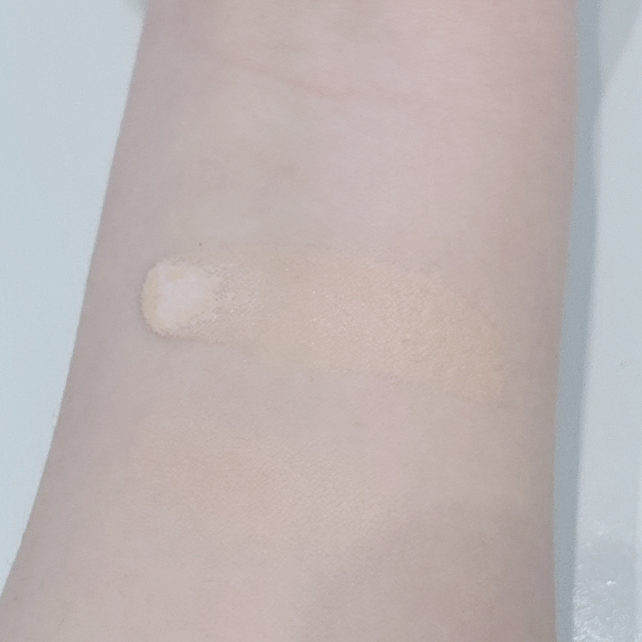 ドラマティックエッセンスリキッド/マキアージュ/リキッドファンデーションを使ったクチコミ（2枚目）