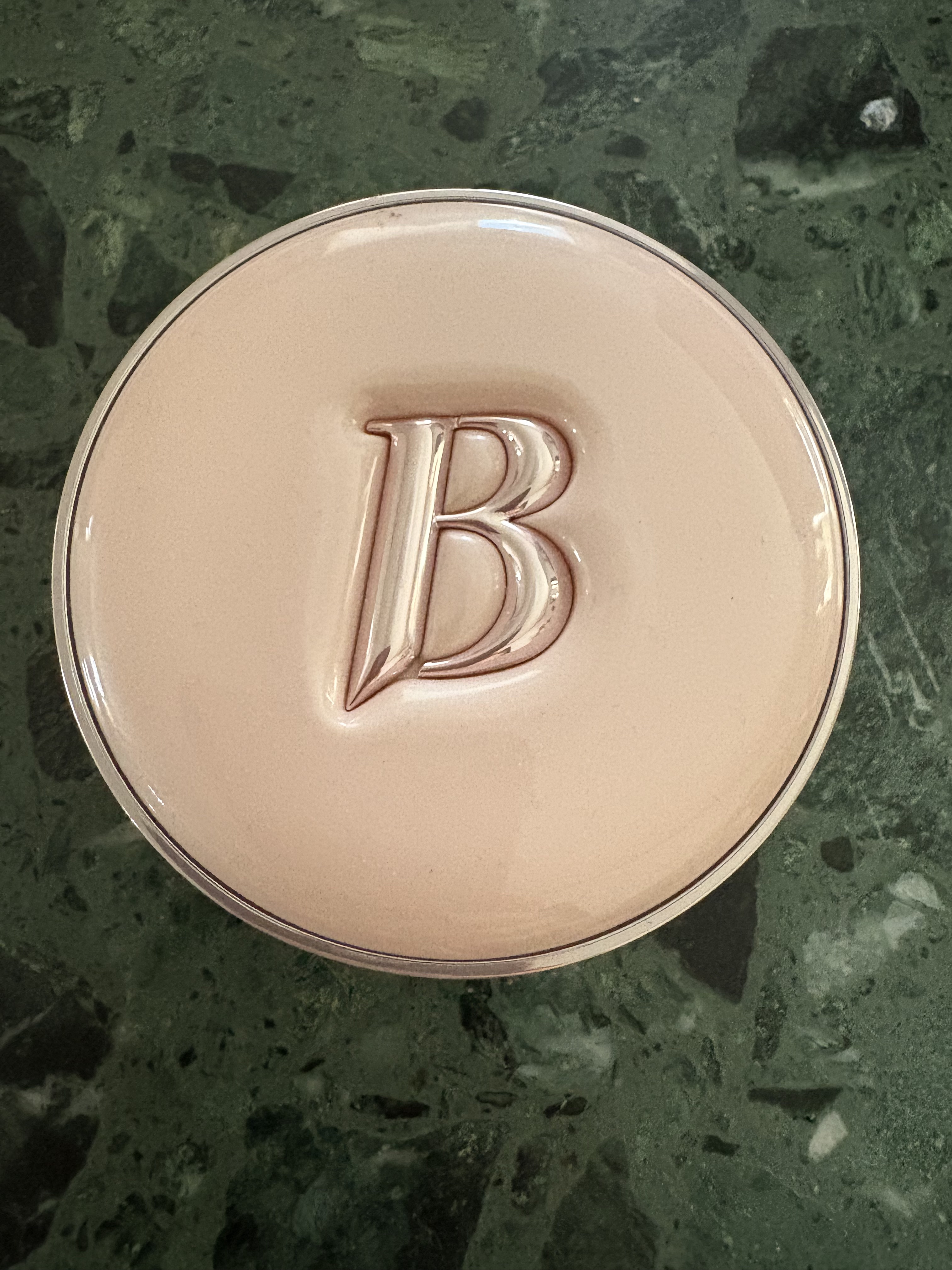 バニラコ エッセンス スキン ピンククッション 19 ポーセリン/BANILA CO/クッションファンデーションを使ったクチコミ（1枚目）