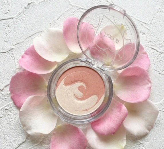 ピュアホットチーク/チャコット・コスメティクス/パウダーチークを使ったクチコミ（2枚目）