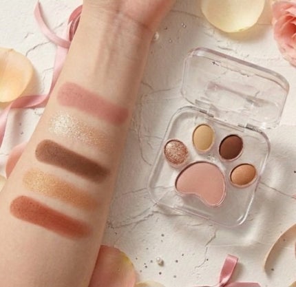 Cat Paw Eye Shadow Plate/kakashow/アイシャドウパレットを使ったクチコミ(2枚目)