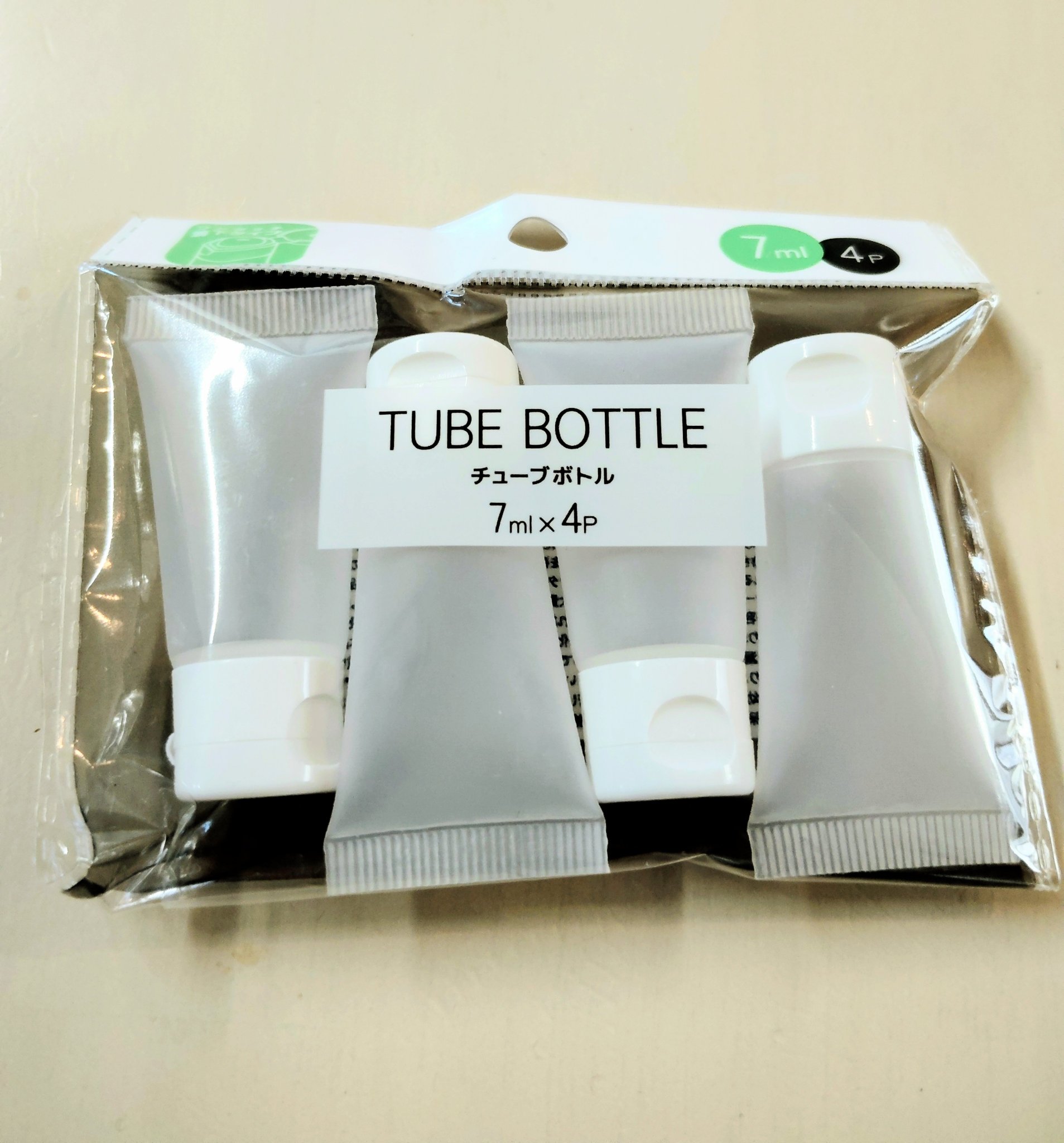 ユースキンhana ハンドクリーム 無香料のクチコミ「【使った商品】　セリア　チューブボトル（7ml×4P）

【良いところ】　
中身が見えるのでど.....」（2枚目）