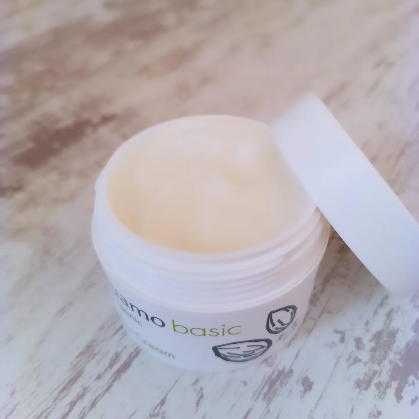 ルアモ ベーシック スキンクリーム/ロゴナ/フェイスクリームを使ったクチコミ（2枚目）