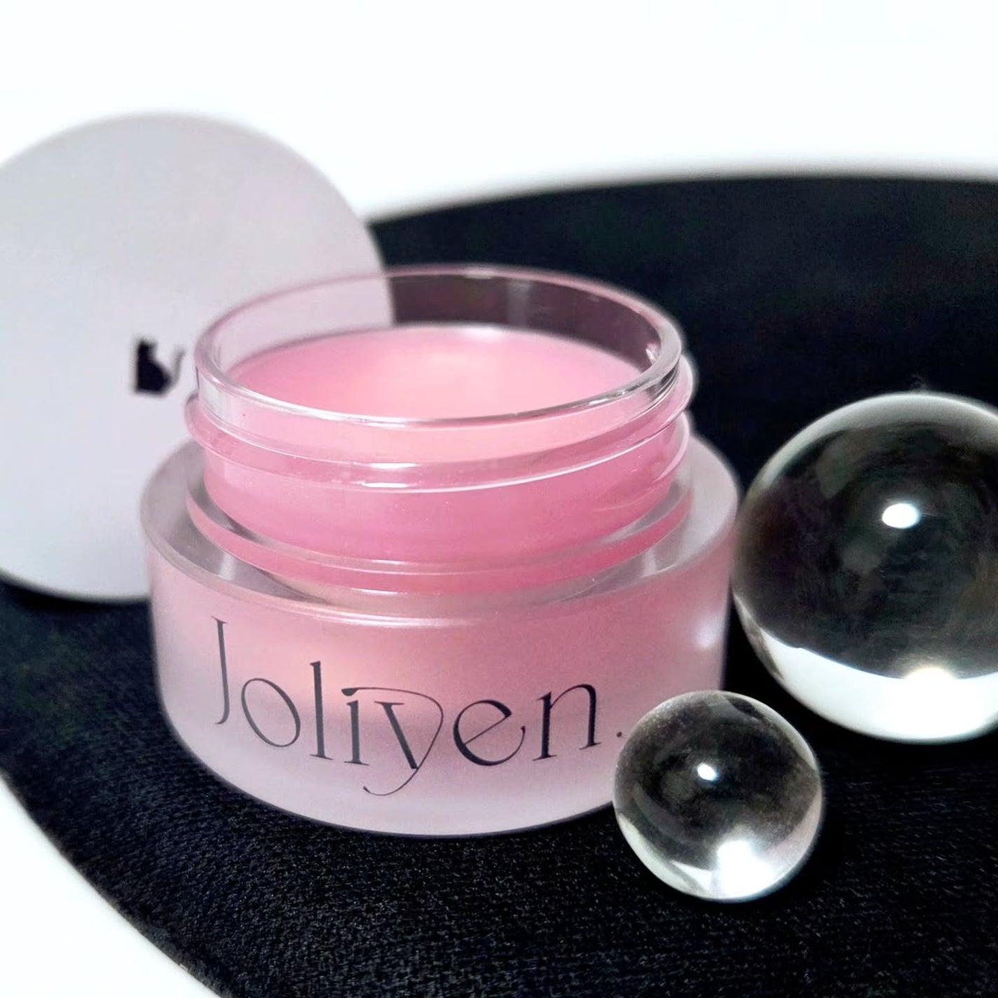 バランシングリップバーム/Joliyen/リップバームを使ったクチコミ(1枚目)