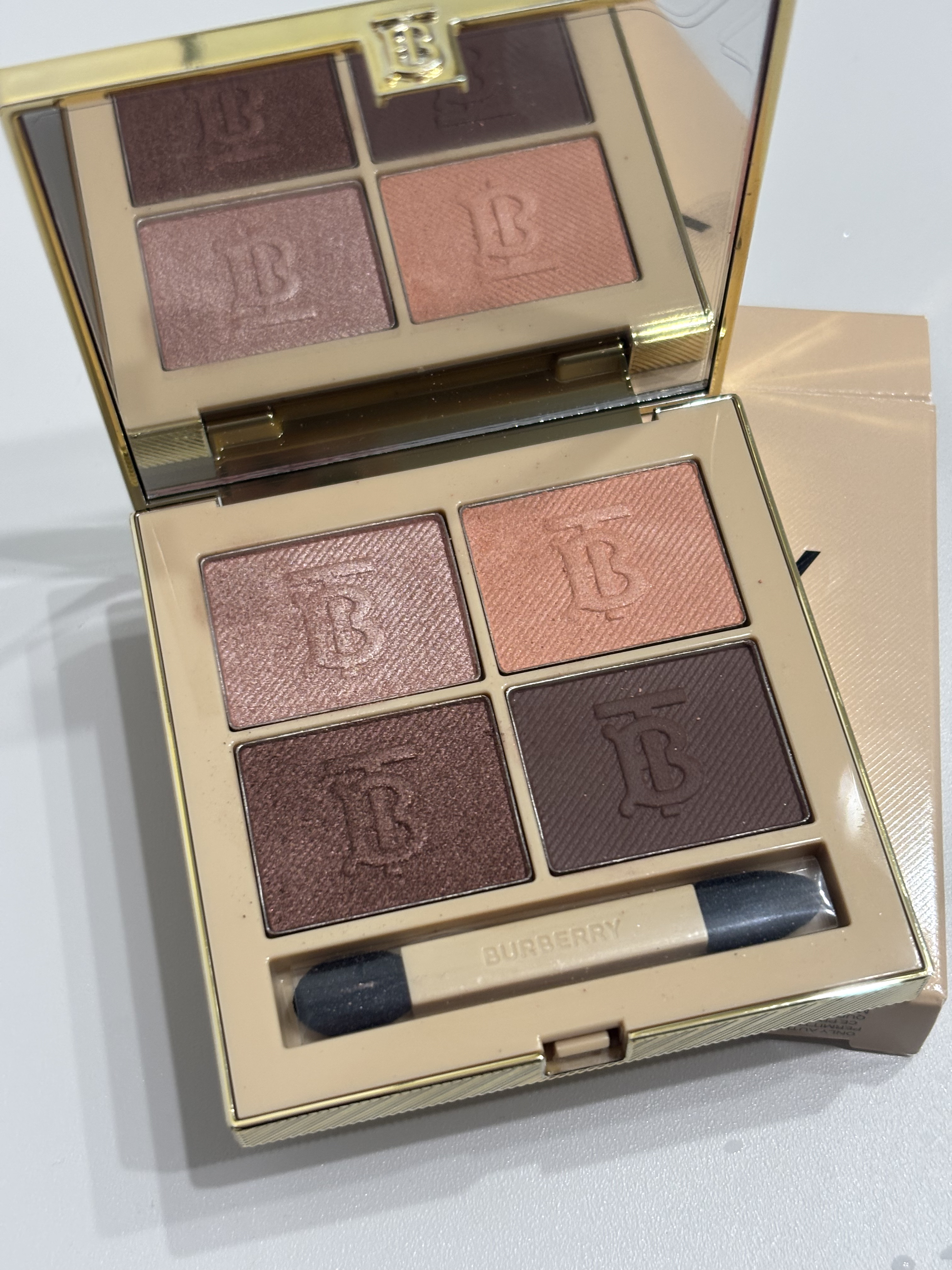 バーバリー アイ クアッド/Burberry Beauty/アイシャドウパレットを使ったクチコミ（1枚目）