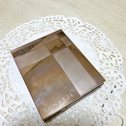 スキンモデリングアイズ/LUNASOL/アイシャドウパレットを使ったクチコミ(2枚目)