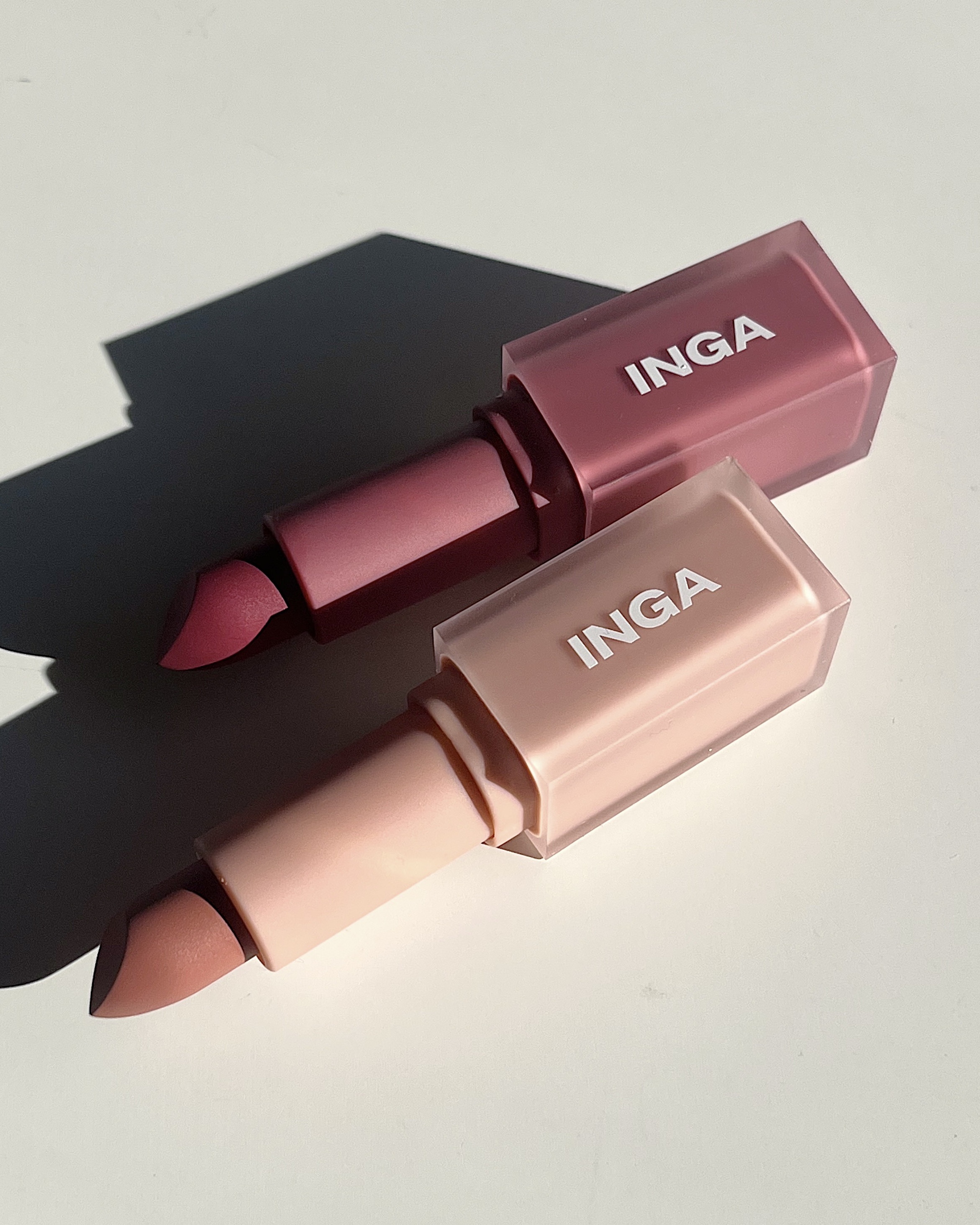 パウダーブラーリップスティック/INGA/口紅を使ったクチコミ（2枚目）