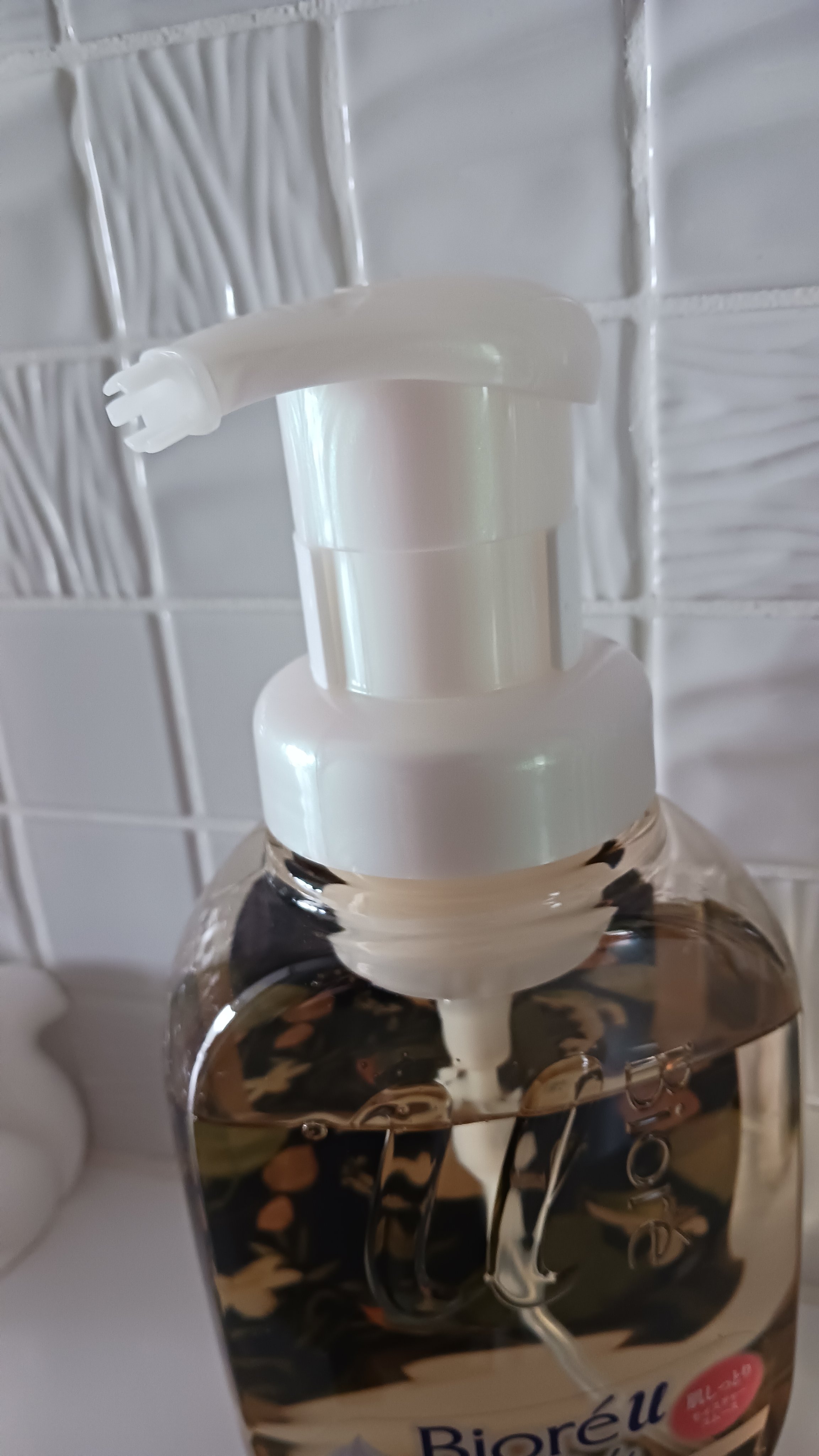 ビオレu ザ ボディ 泡タイプ モイスチャースムース 気分やすらぐアールグレイの香り/ビオレu/ボディソープを使ったクチコミ（3枚目）