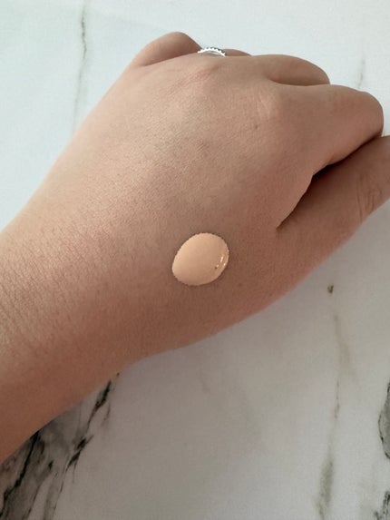 リフレクション スキングロウファンデーション/HERA/リキッドファンデーションを使ったクチコミ(3枚目)