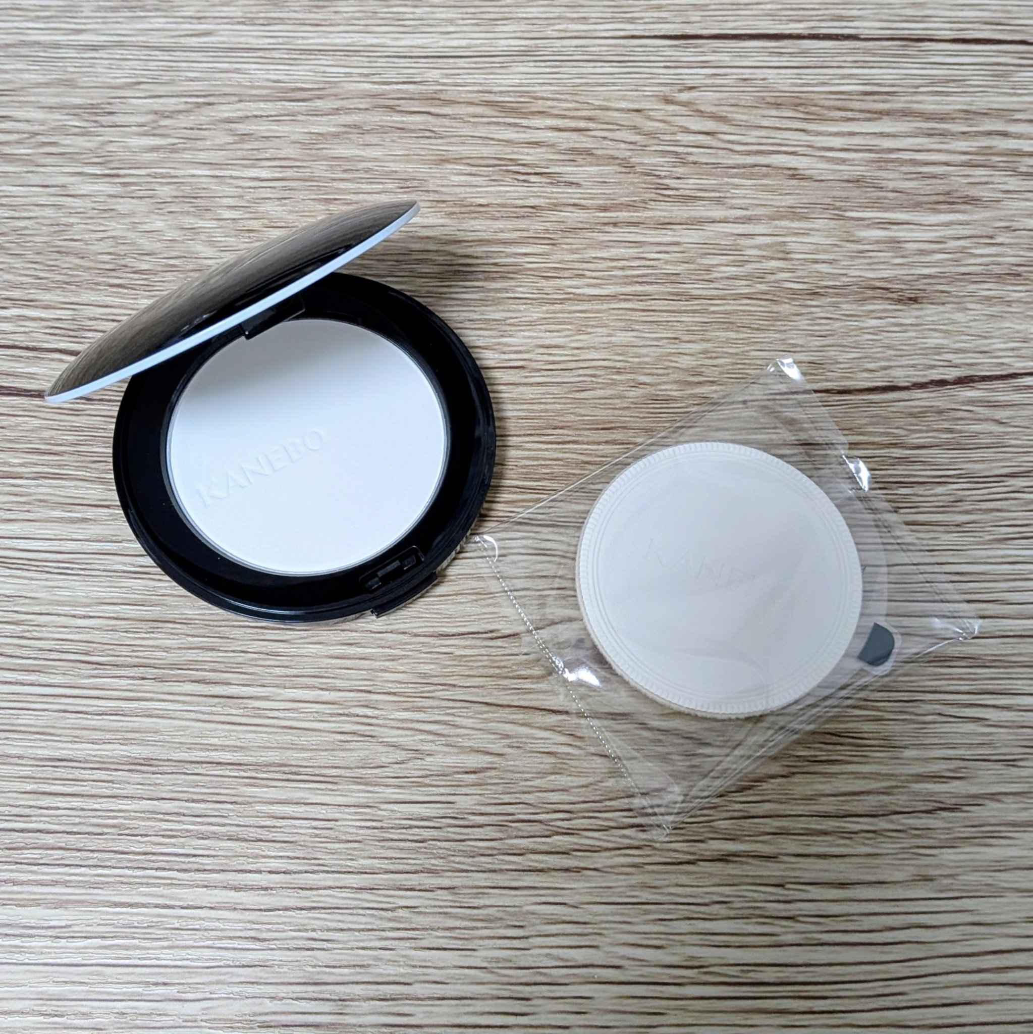 カネボウ　クリスタライズドフィックスパウダー/KANEBO/プレストパウダーを使ったクチコミ（2枚目）