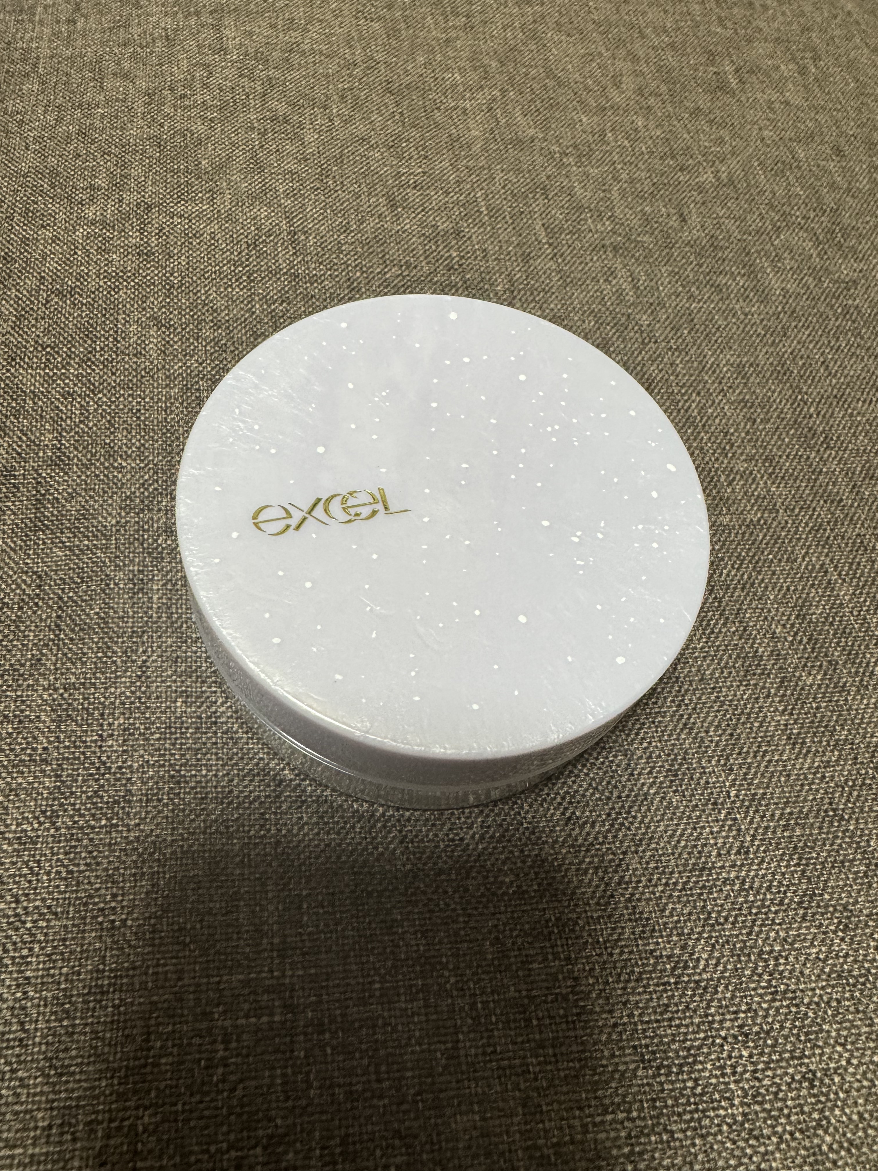 エクストラリッチ セラムインパウダー/excel/ルースパウダーを使ったクチコミ（1枚目）