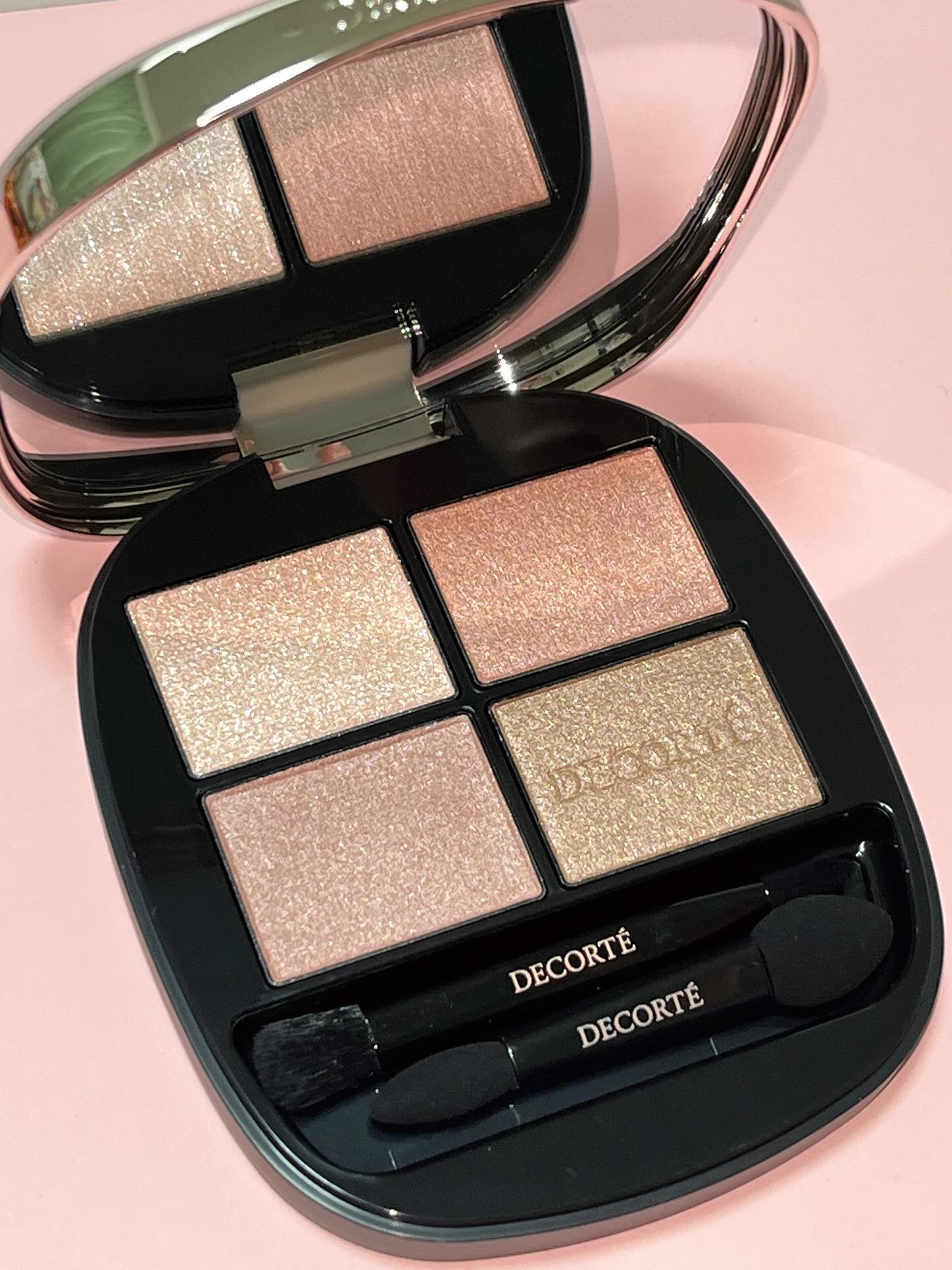 スキンシャドウ デザイニング パレット/DECORTÉ/アイシャドウパレットを使ったクチコミ（1枚目）