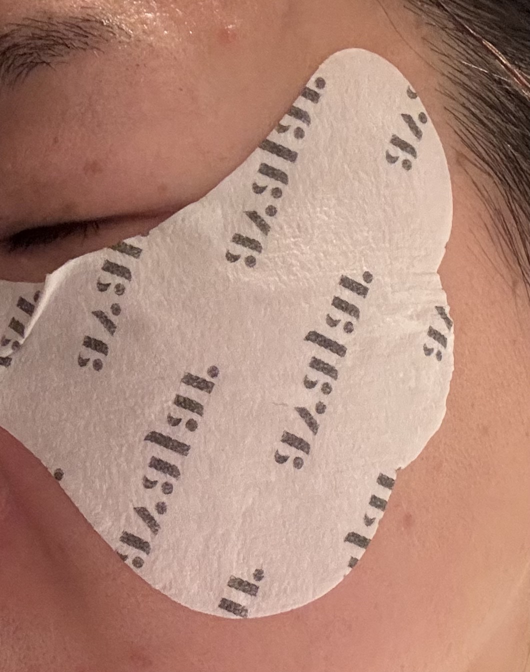 リジュビネイティングアイリンクルコントロールマスク/avajar/シートマスク・パックを使ったクチコミ（2枚目）