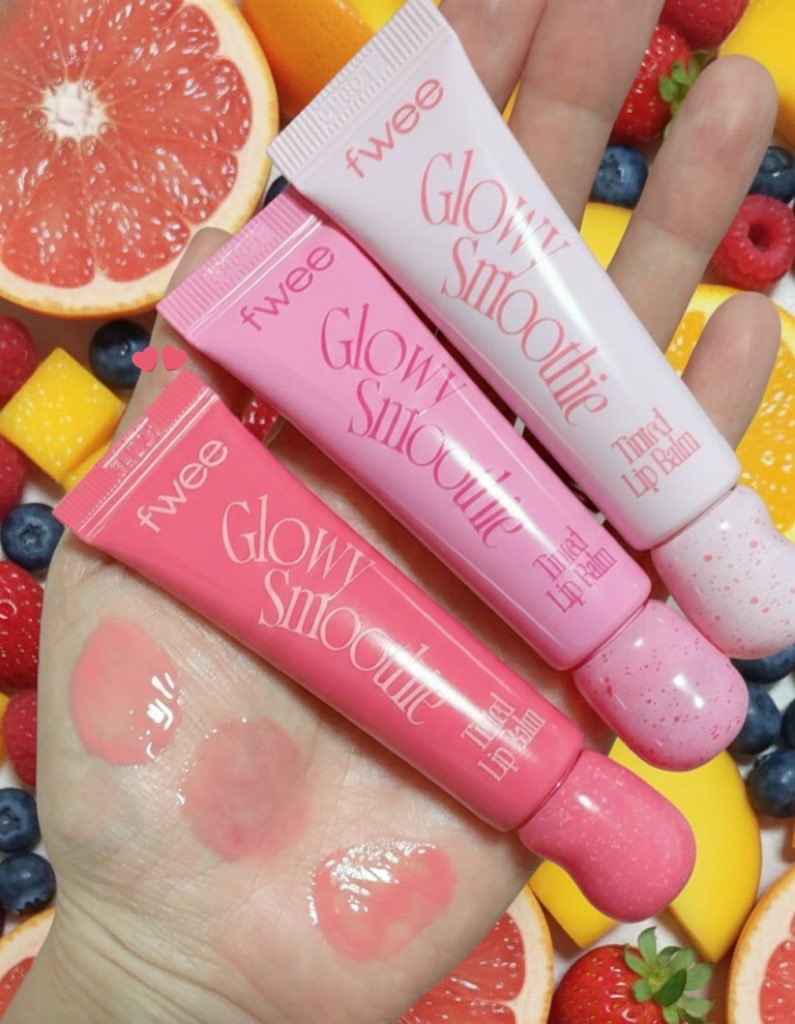 スムージーリップバーム/fwee/リップグロスを使ったクチコミ（1枚目）