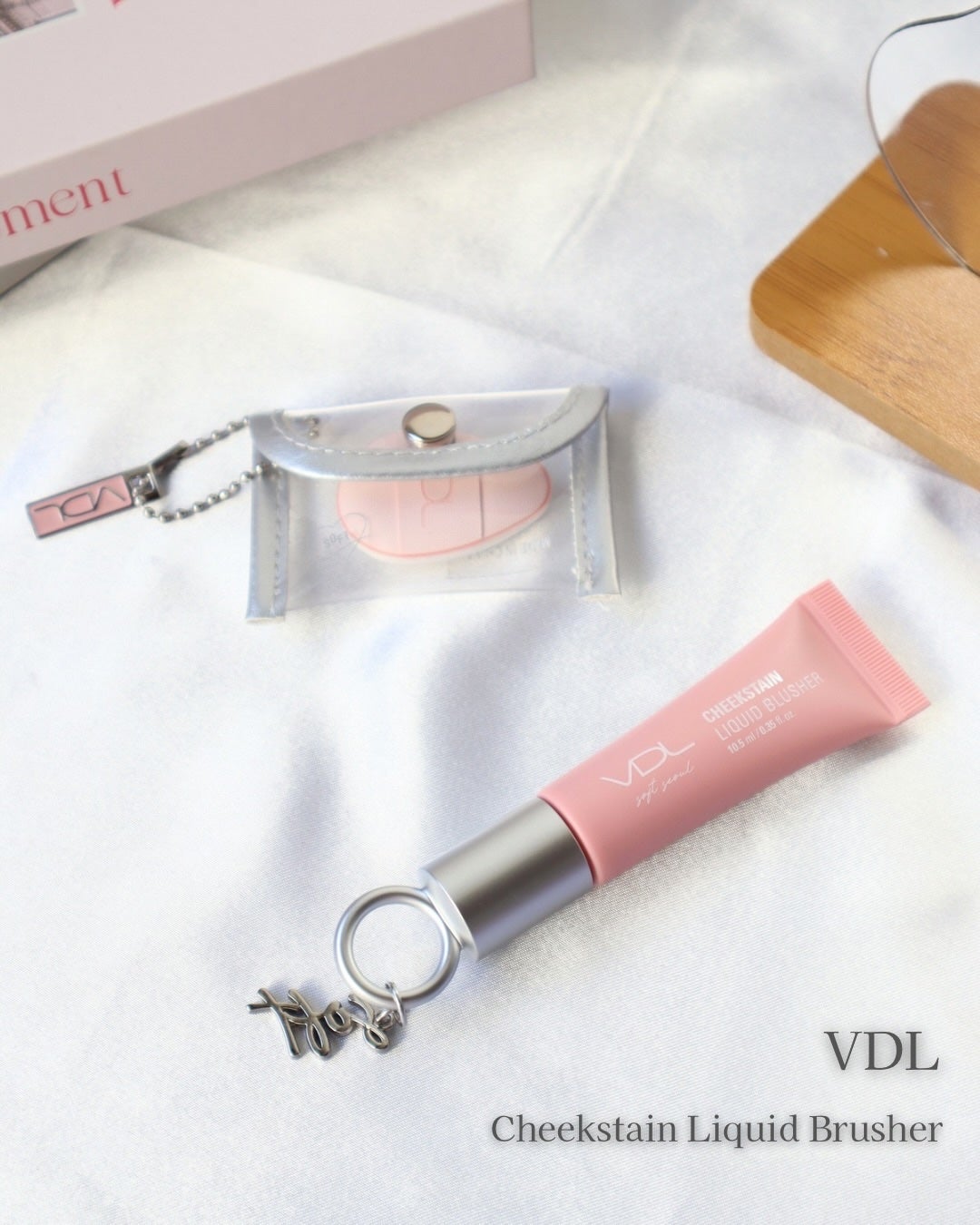VDL チークステイン リキッド ブラッシャー/VDL/リキッドチークを使ったクチコミ(1枚目)