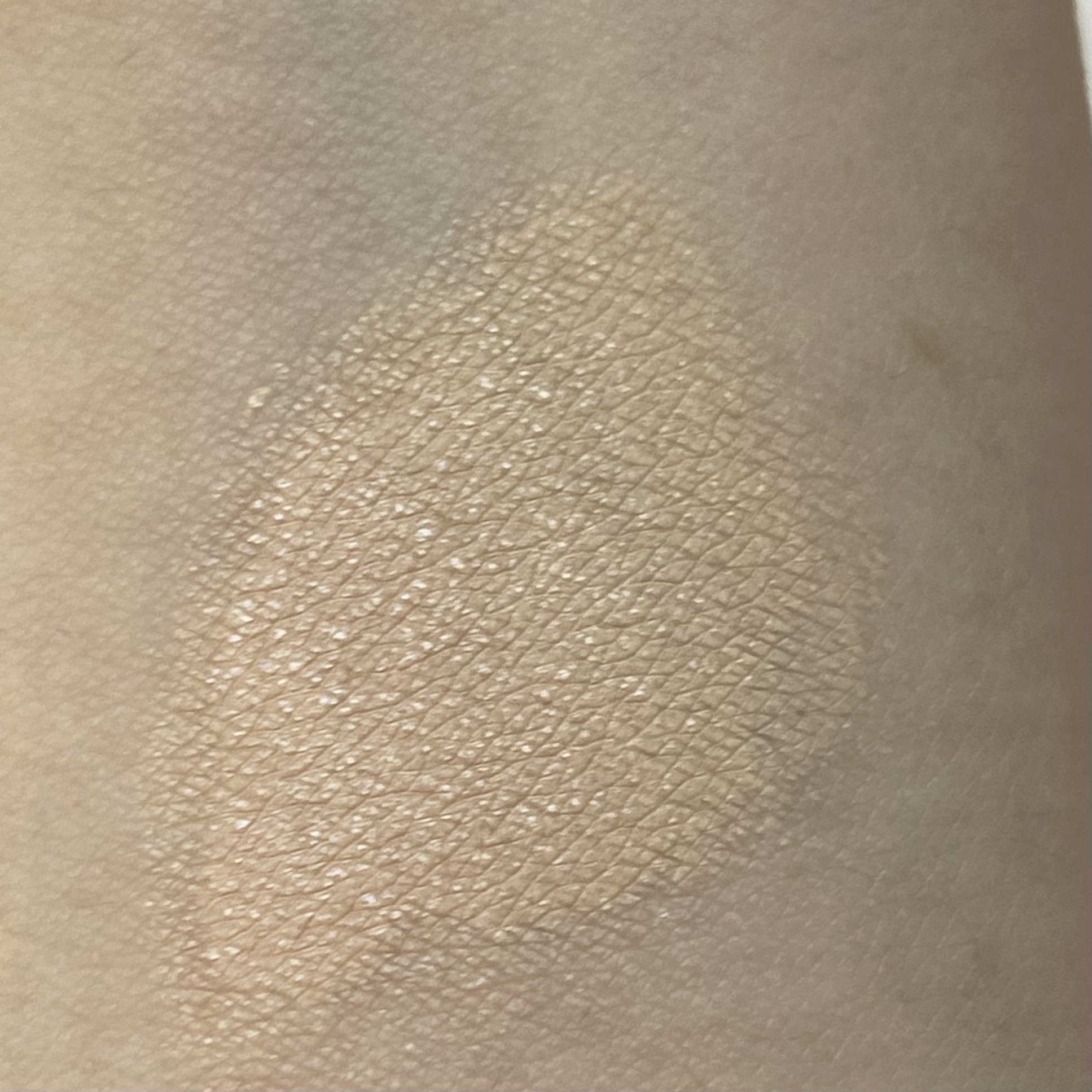 フィー クッションエッグフィットカバー/fwee/クッションファンデーションを使ったクチコミ（3枚目）