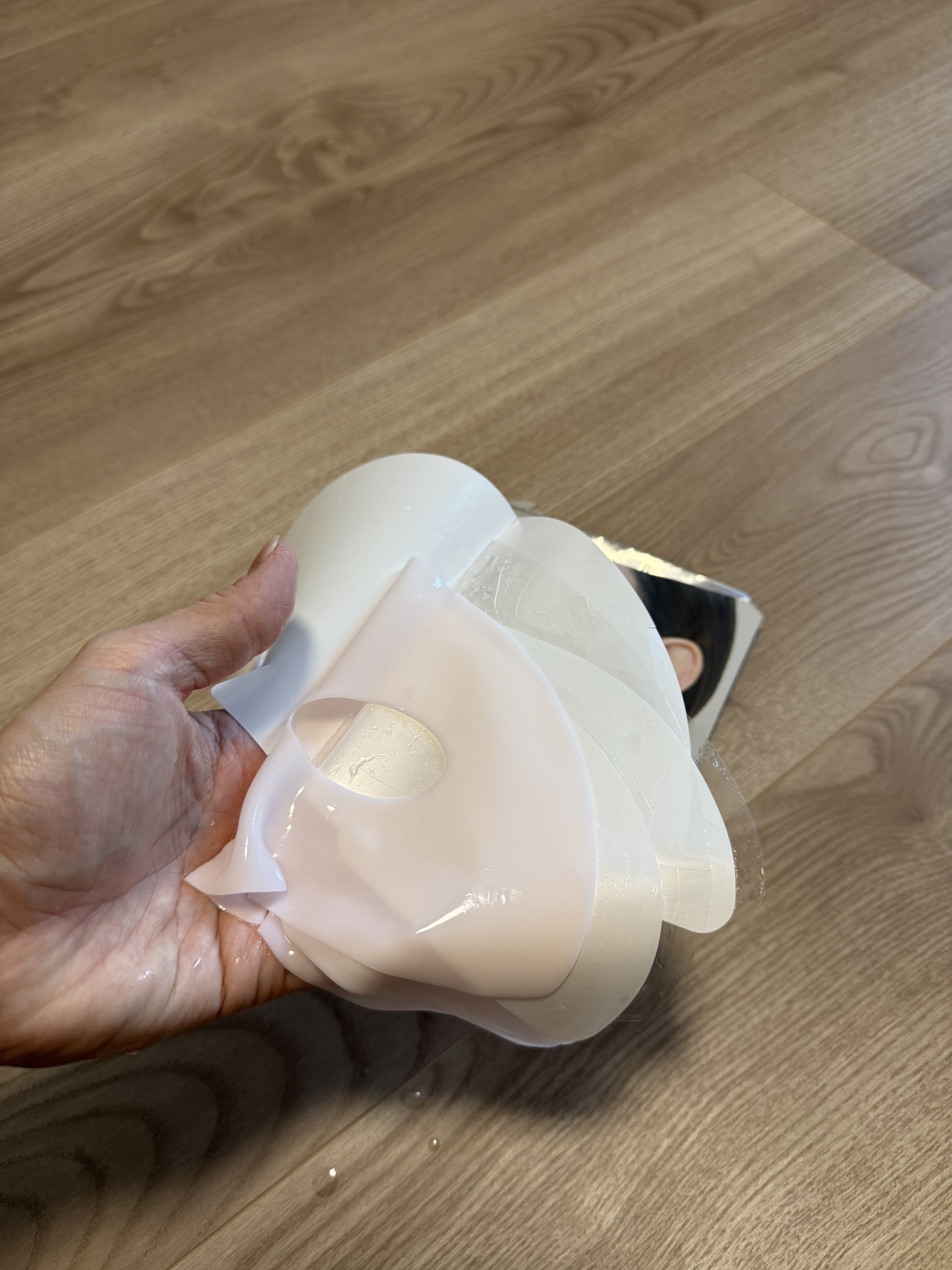 リジュビネイティングネックリンクルコントロールマスク/avajar/ネック・デコルテケアを使ったクチコミ（1枚目）