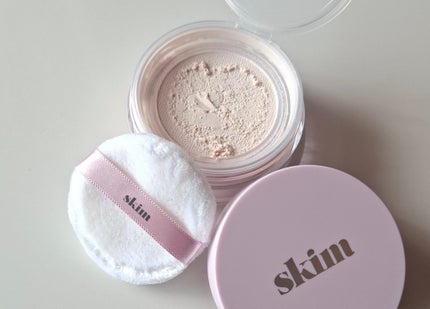 skim ルポ セラム ルースパウダーのクチコミ「\カサつきを防ぎながら“保湿(ツヤ)”肌へ/
乾燥・敏感肌専用。ふんわりセミマットで乾燥しに.....」(2枚目)