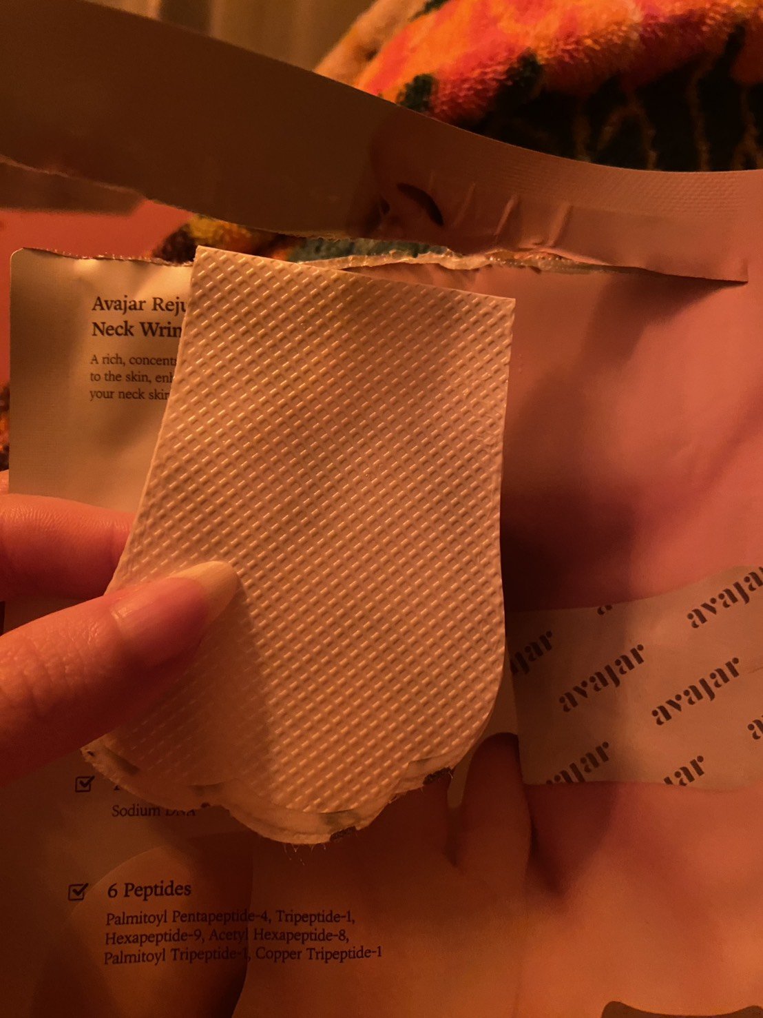 リジュビネイティングネックリンクルコントロールマスク/avajar/ネック・デコルテケアを使ったクチコミ（3枚目）