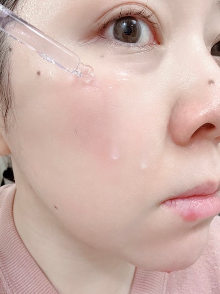ペリエ on LIPS 「MinyoPEEL.(ミニョピール)導入美容液なので洗顔後の肌..」(5枚目)