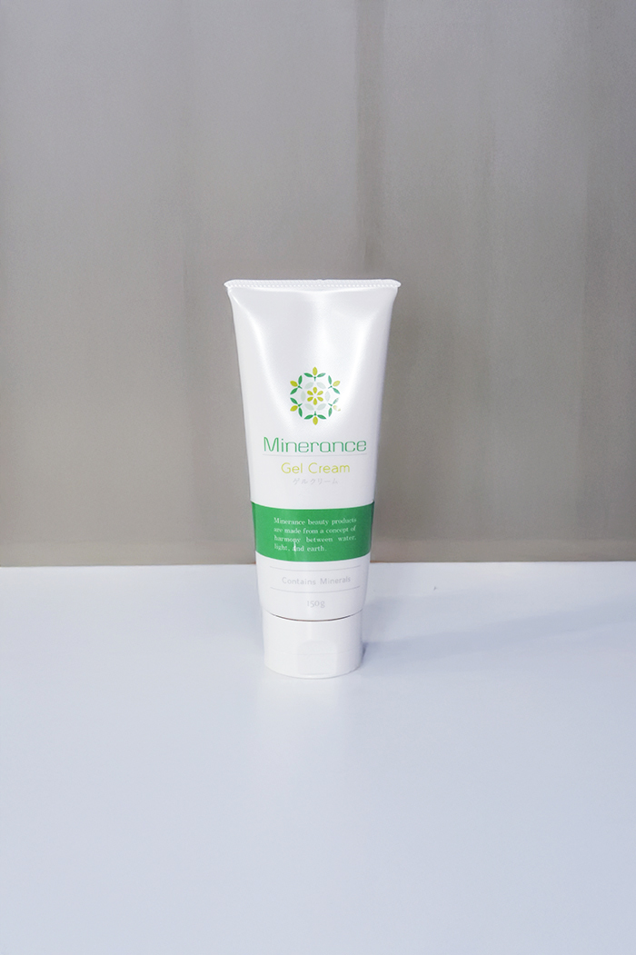 ミネランス ミネランスゲルクリームのクチコミ「ミネランス ゲルクリーム チューブタイプ 150gのレビューです。


ゲルタイプなので肌なじ.....」（1枚目）