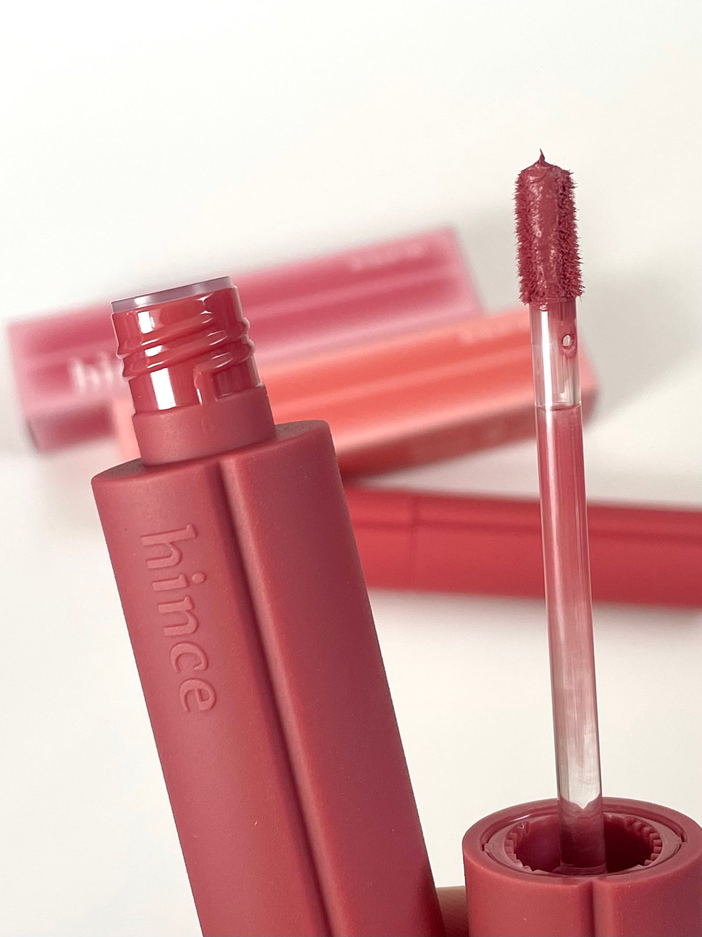 ニュー・ブラーティント/hince/リップティントを使ったクチコミ(2枚目)