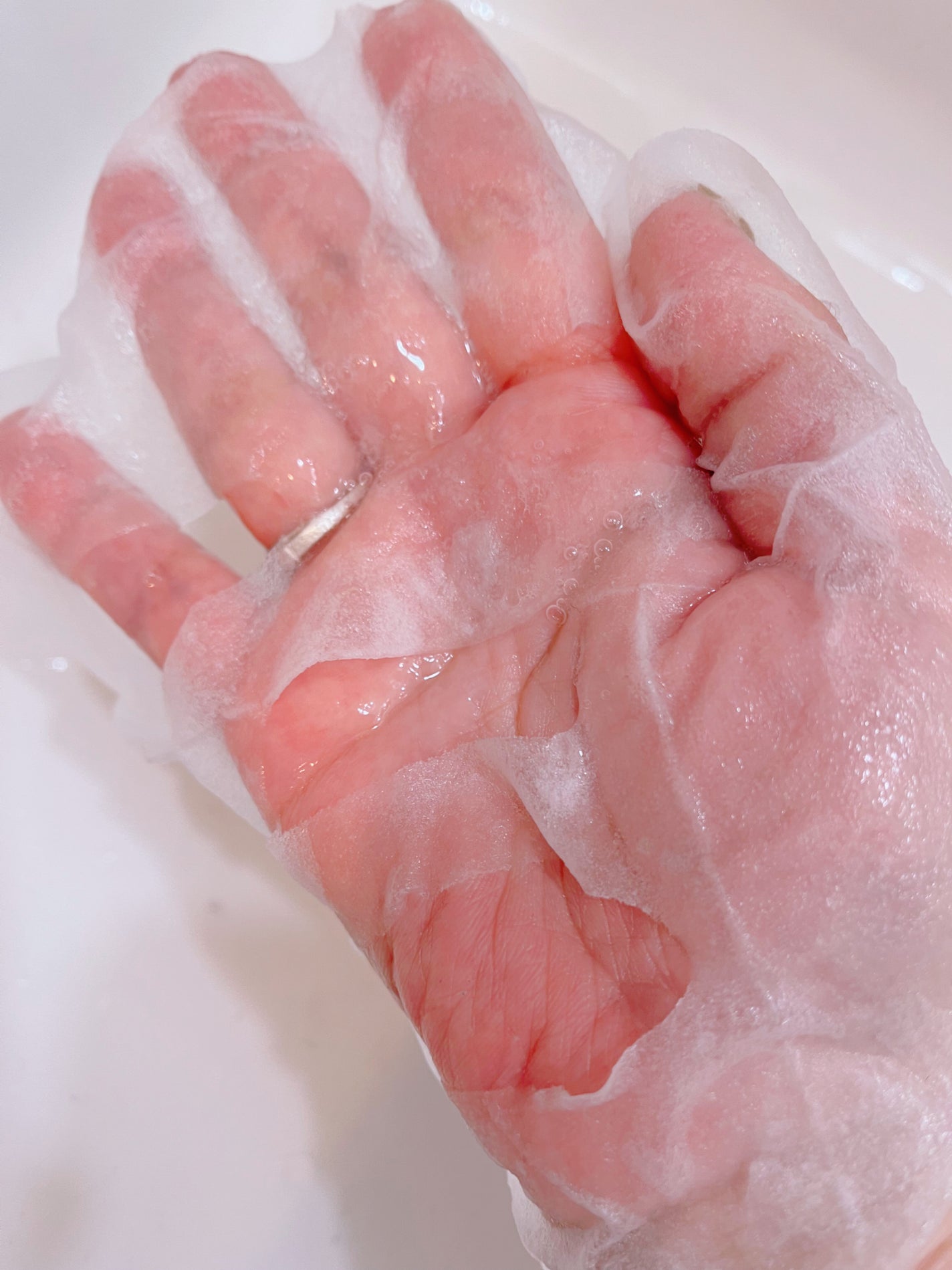 オタネ on LIPS 「アンプル1本分が染み込む密着ケアマスクドパミーニューロペップ8..」(2枚目)