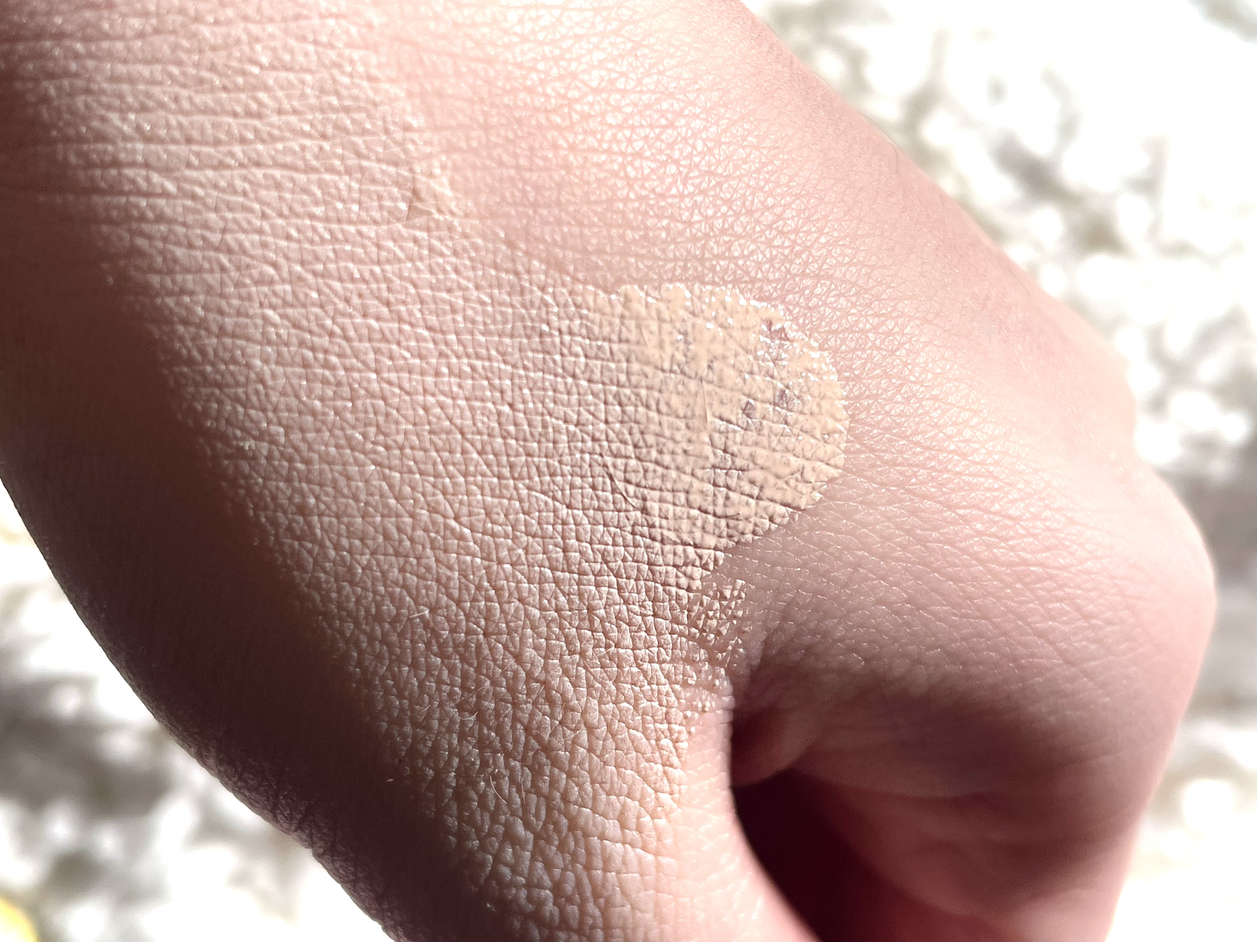 フィー クッションエッグフィットカバー/fwee/クッションファンデーションを使ったクチコミ（3枚目）