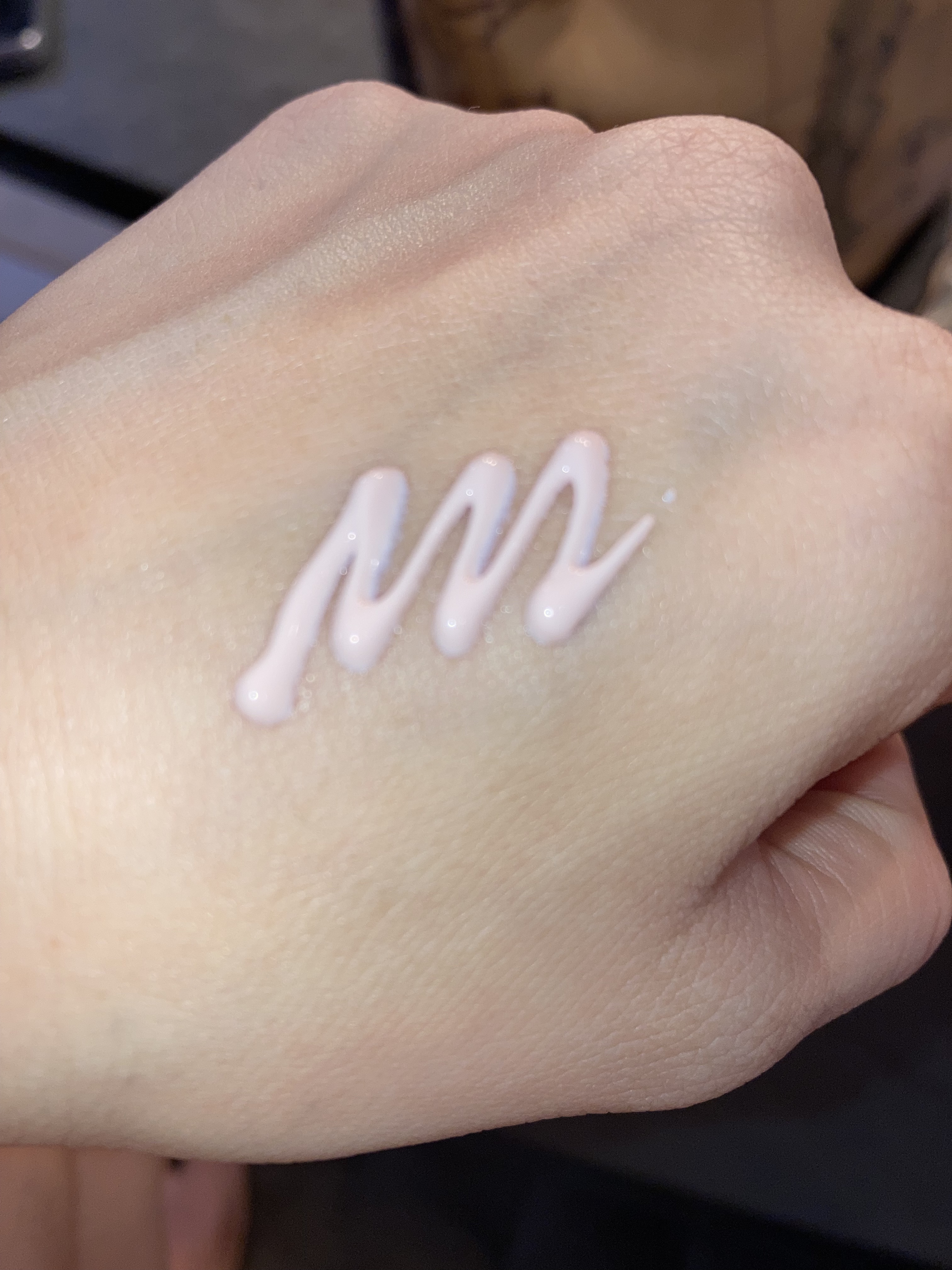 eLα Medical UV tone up Primerのクチコミ「
スルスル伸びで肌馴染みが良いから付け心地も良いし、自然にトーンアップもしてくれるから仕上がり.....」（2枚目）