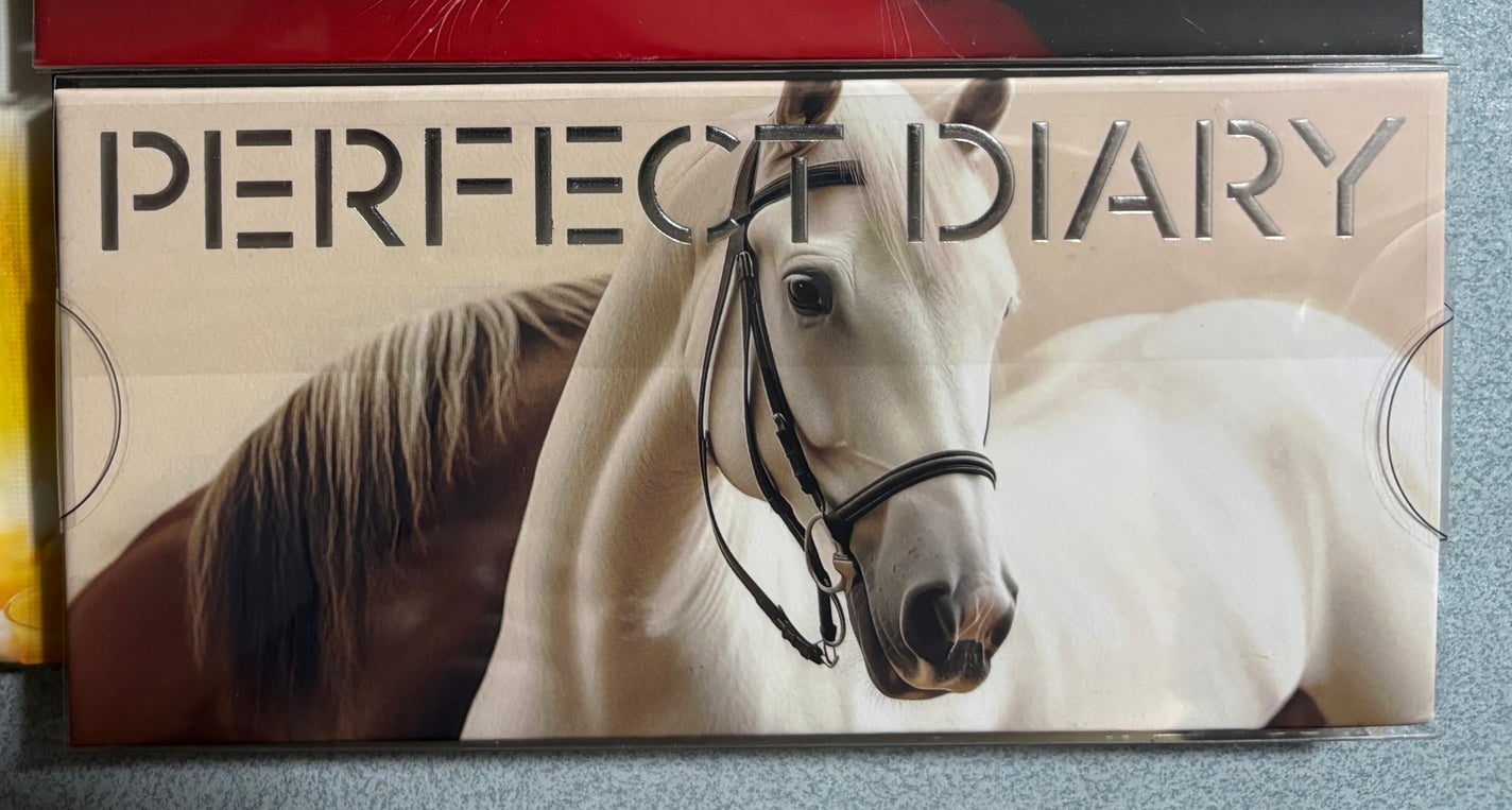エクスプローラ12色 動物アイシャドウパレット/PERFECT DIARY/アイシャドウパレットを使ったクチコミ(1枚目)