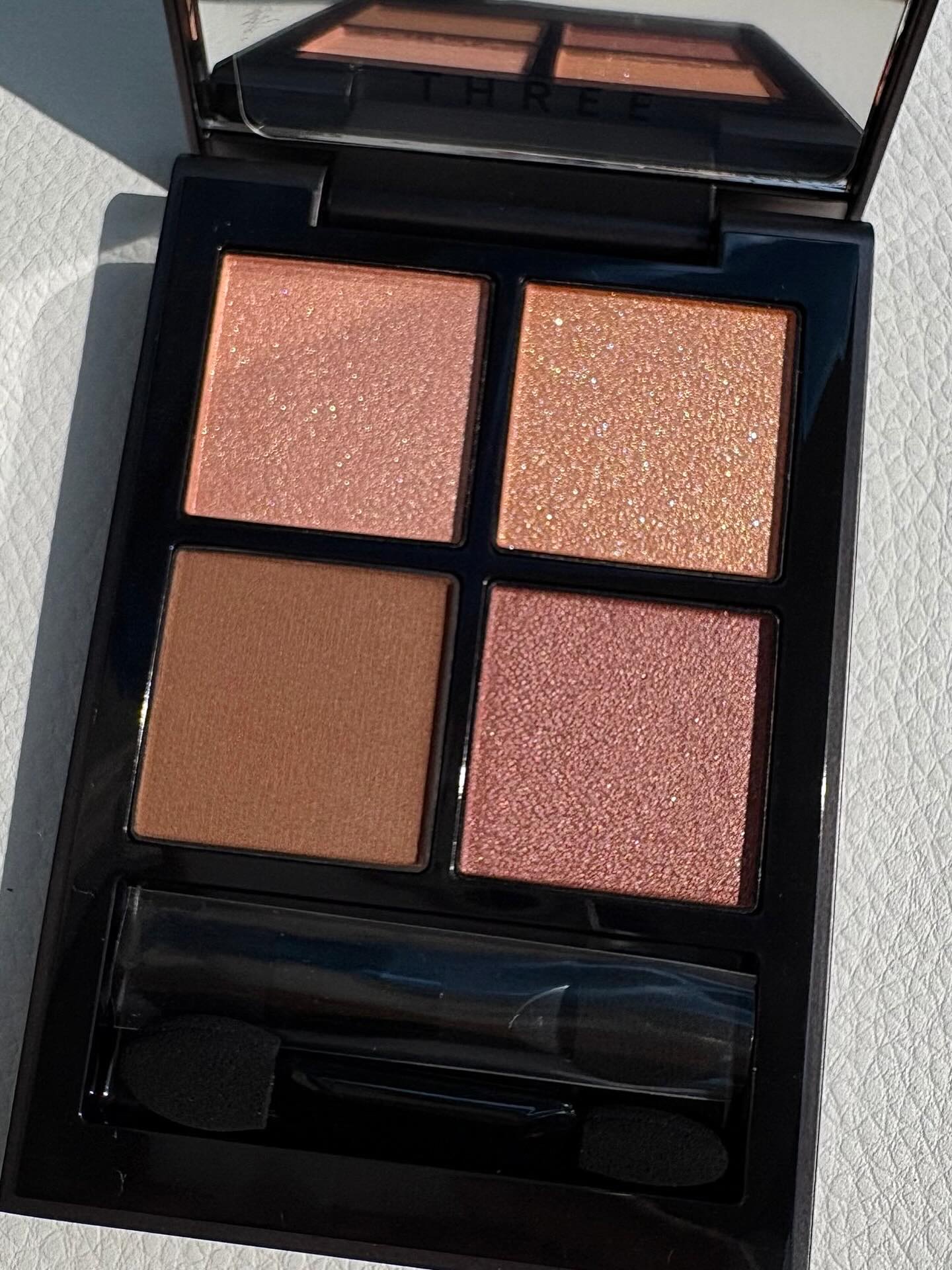 THREE スターゲージング アイシャドウクアッド/THREE/アイシャドウパレットを使ったクチコミ（3枚目）