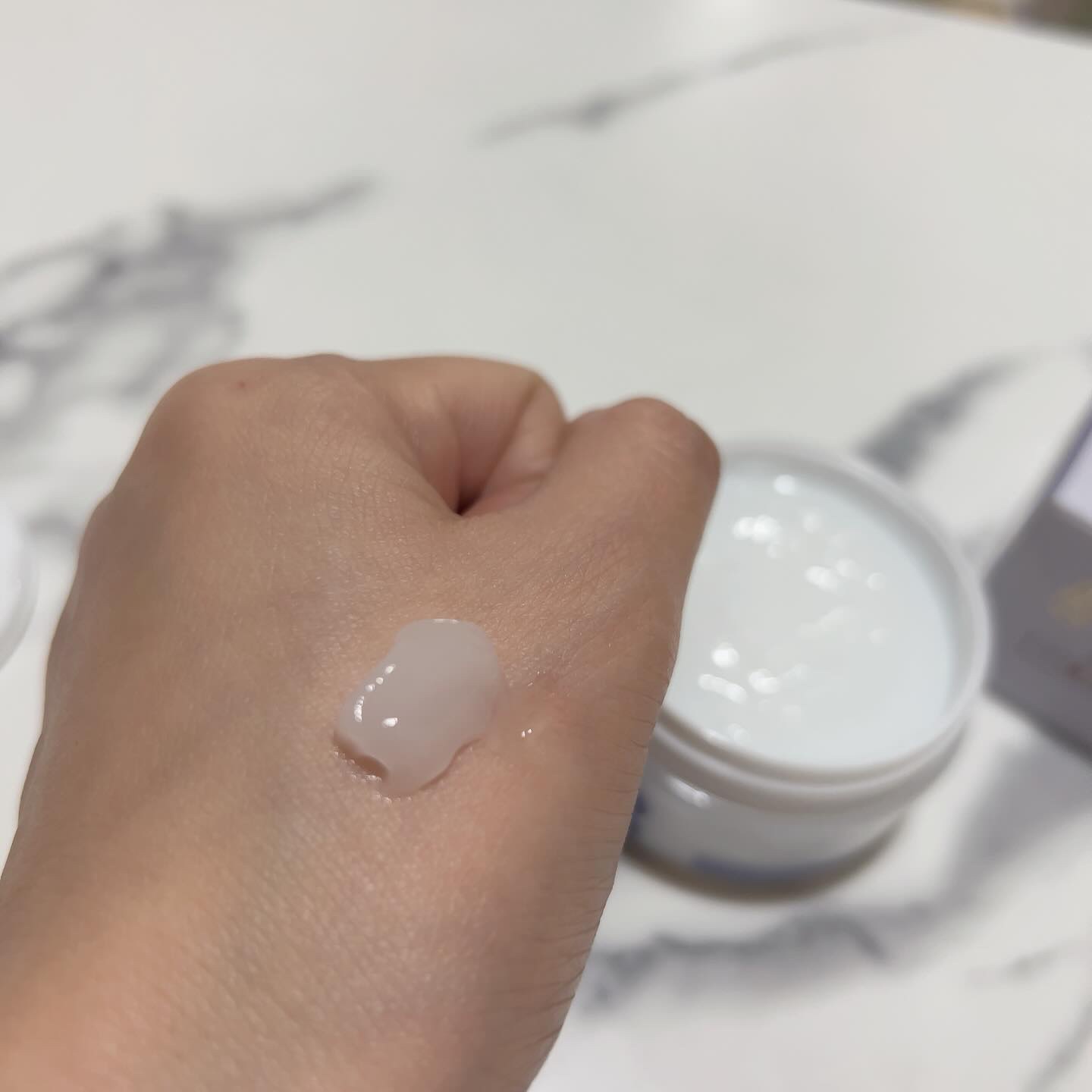 シルキラ18 シリカ配合 オールインワンジェル さらさら/シルキラ/オールインワン化粧品を使ったクチコミ（3枚目）