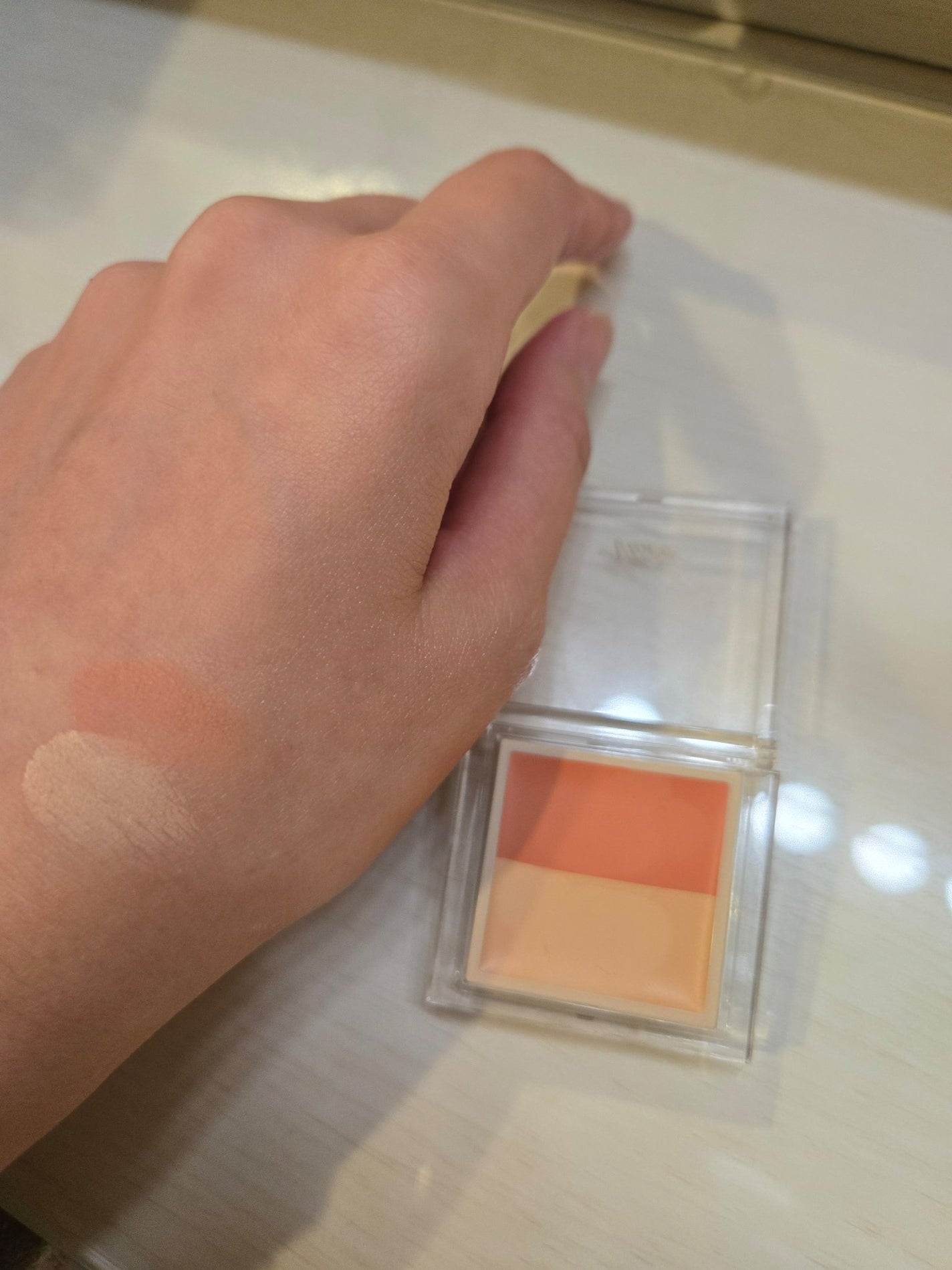 カラーデュオ トリック コンシーラー/Visée/パレットコンシーラーを使ったクチコミ(2枚目)