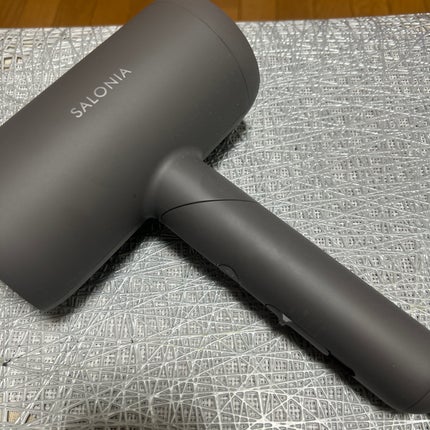 SALONIA スムースシャインドライヤーのクチコミ「@cosmeさんを通してSALONIAさんより「スムースシャインドライヤー グレー」をいただき.....」(3枚目)
