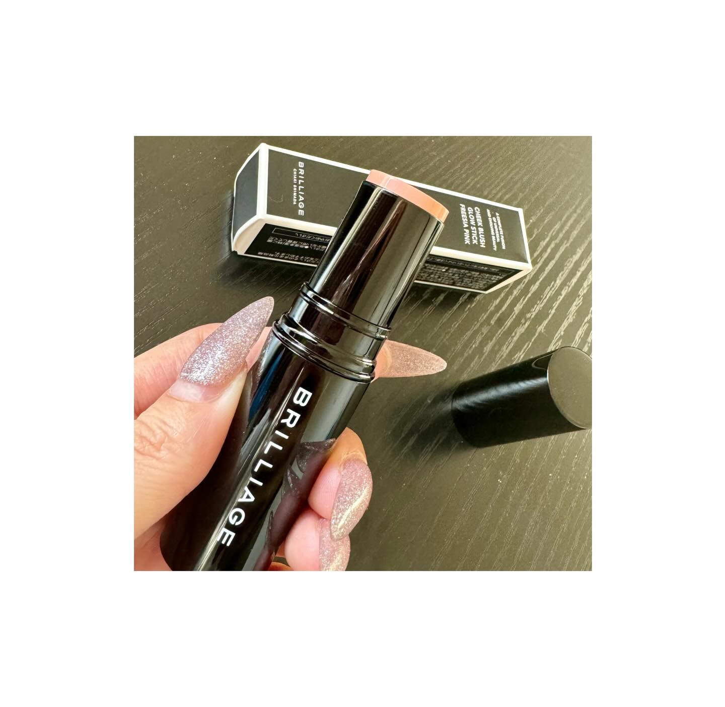 ブリリアージュ チークブラッシュグロウスティックのクチコミ「
.
2026年2月新発売❤️‍🔥
.
数種のパールを独自にブレンドして
まるで肌に溶け込む様.....」（2枚目）