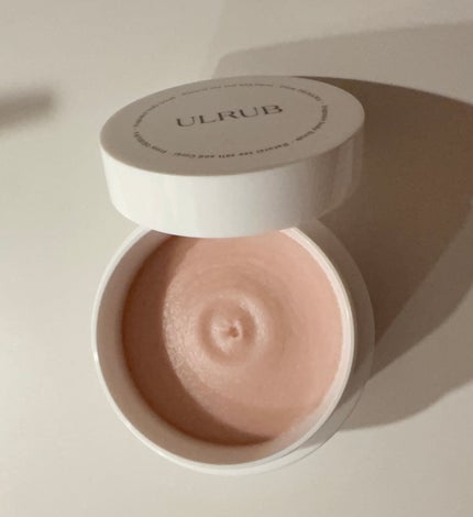 ボディスクラブ Pink Musk 230g/ULRUB/ボディスクラブを使ったクチコミ(2枚目)