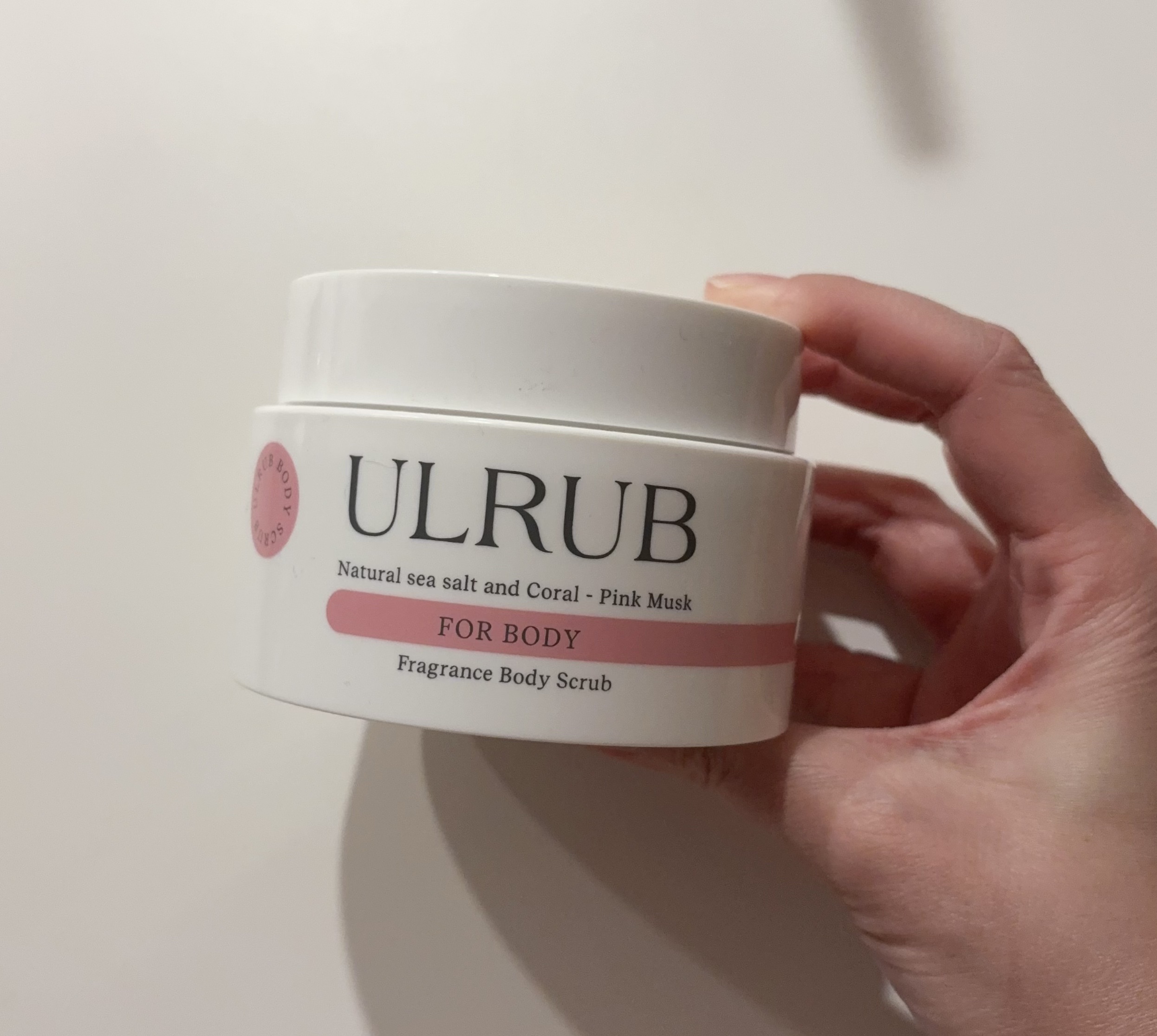 ボディスクラブ Pink Musk 230g/ULRUB/ボディスクラブを使ったクチコミ（1枚目）