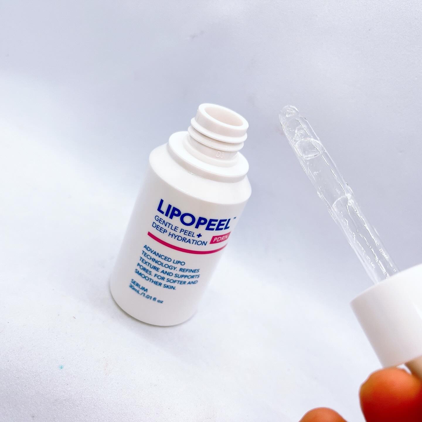 LIPOPEEL リポピールセラム PDRNのクチコミ「リポピールセラム PDRNを使用しました😊
角質ケアと美肌チャージを両立したセラムになっており.....」（2枚目）