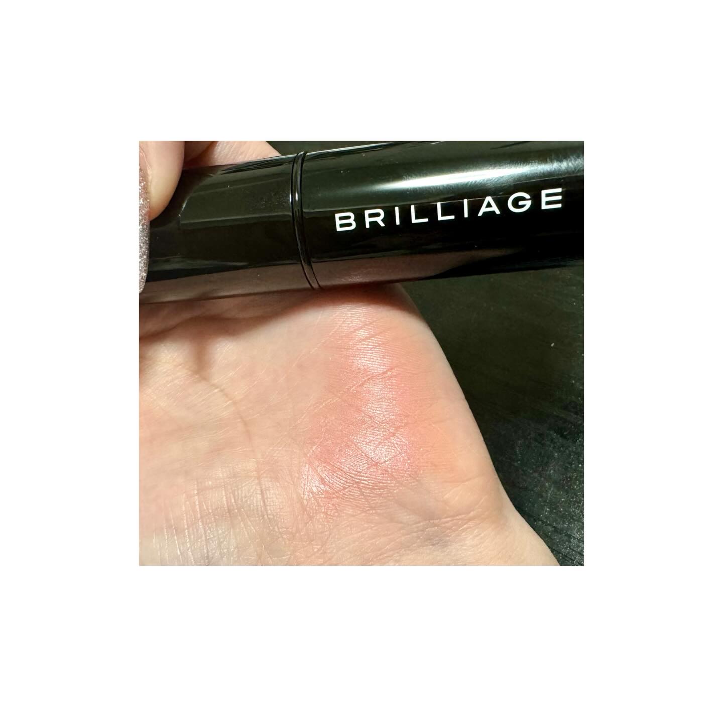 ブリリアージュ チークブラッシュグロウスティックのクチコミ「
.
2026年2月新発売❤️‍🔥
.
数種のパールを独自にブレンドして
まるで肌に溶け込む様.....」（3枚目）
